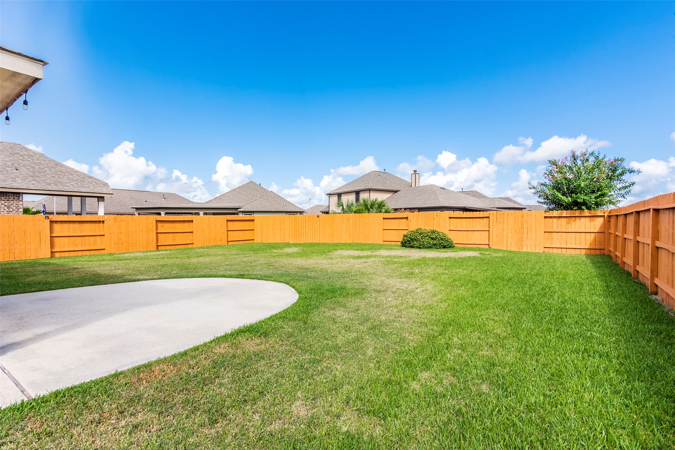 2833 Mezzomonte Lane, League City, TX 77573