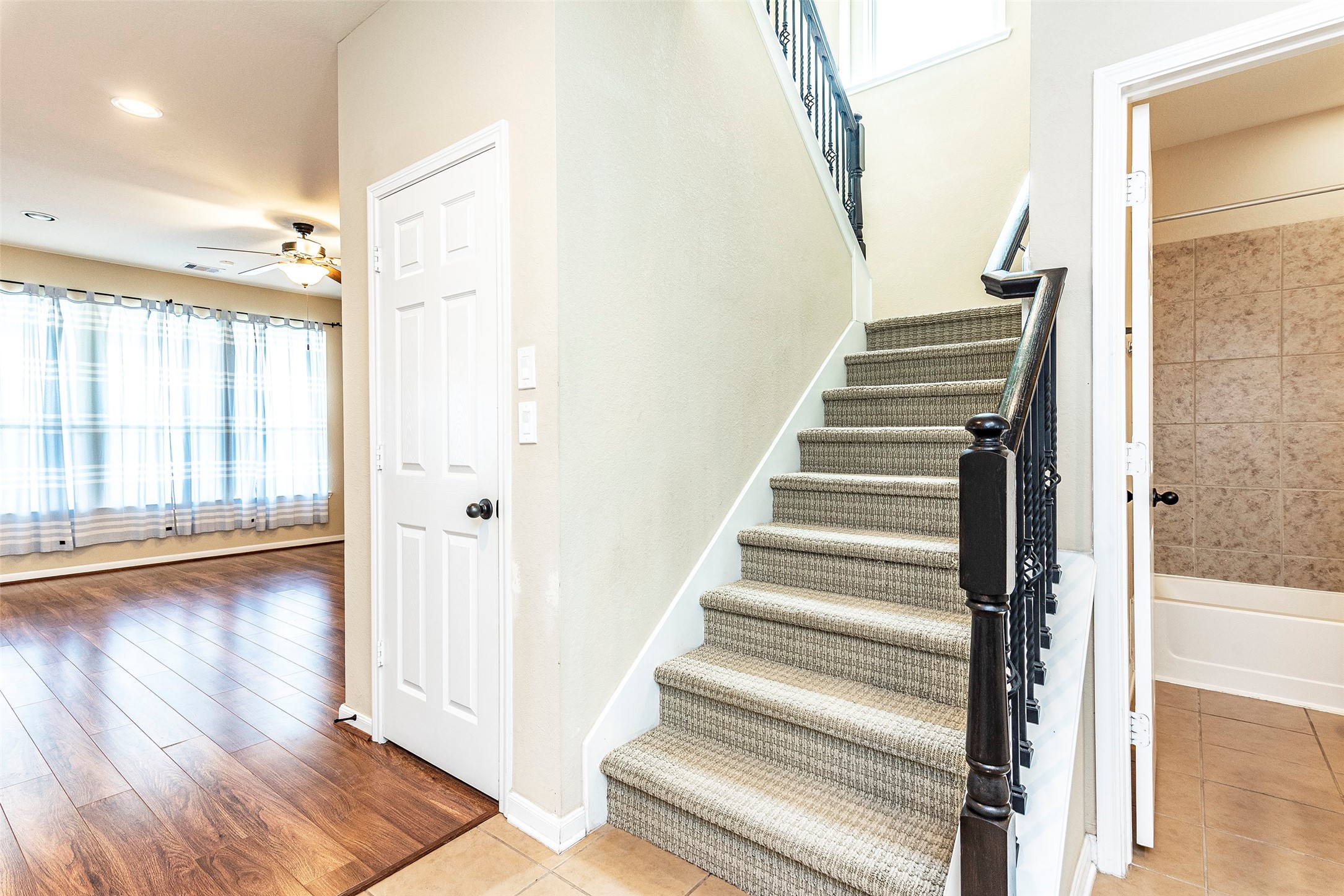 2833 Mezzomonte Lane, League City, TX 77573