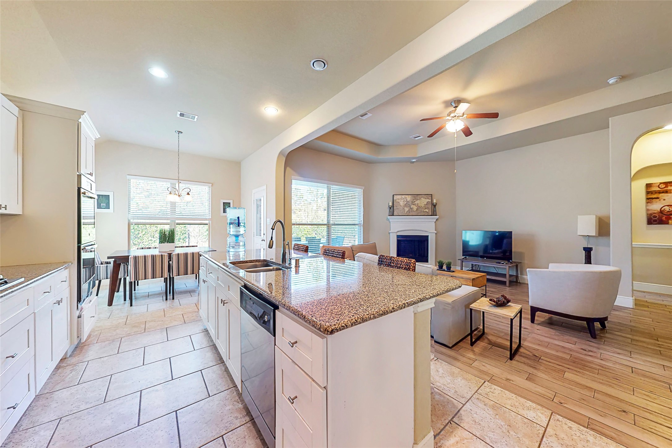 151 W Wading Pond Circle, Tomball, TX 77375