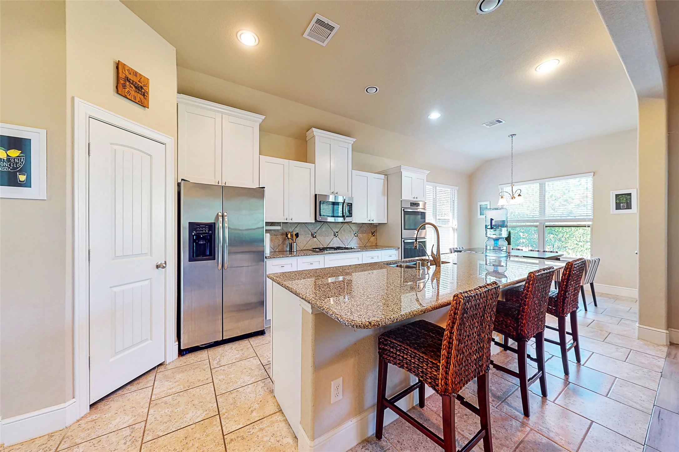 151 W Wading Pond Circle, Tomball, TX 77375