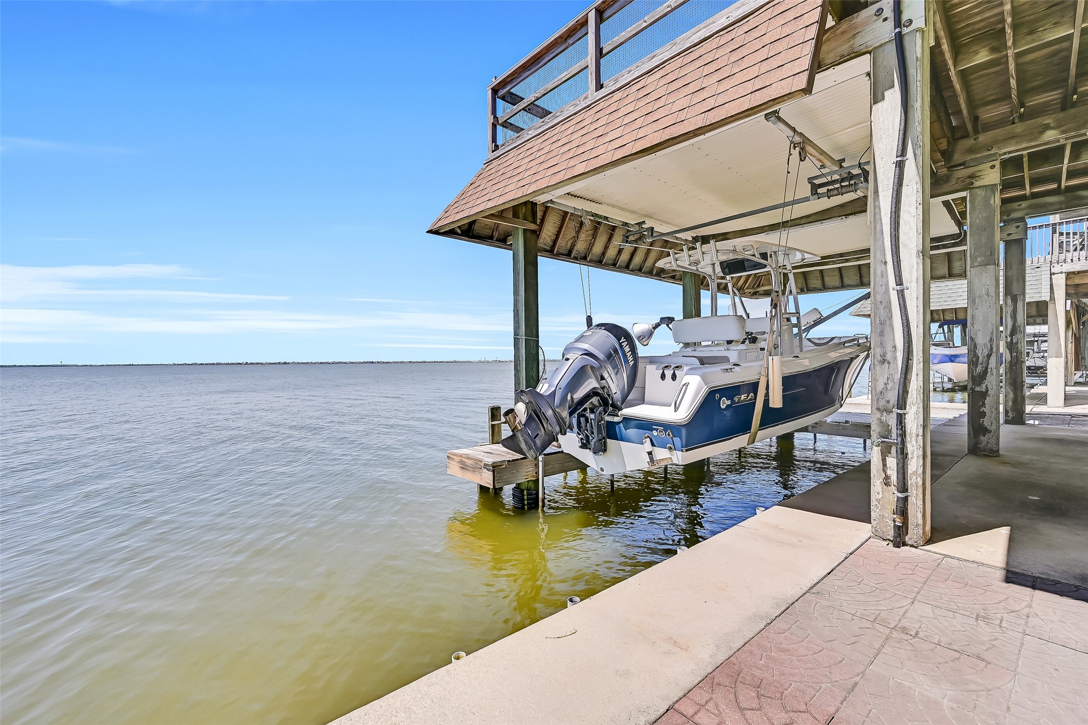 Launch from your private dock and enjoy quick access to some of the area's most popular fishing and boating waters. Whether heading out for a morning fishing trip, an afternoon cruise, or waterfront dining by boat, this location makes it easy to enjoy everything Galveston Bay has to offer.