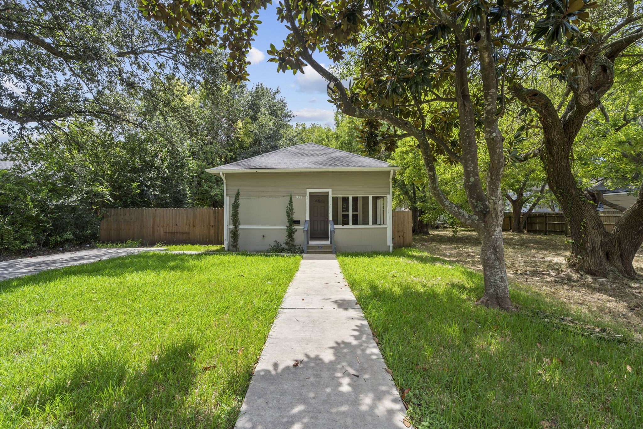 311 7th Avenue N, Texas City, TX 77590 311 7th Avenue N, Texas City, TX 77590