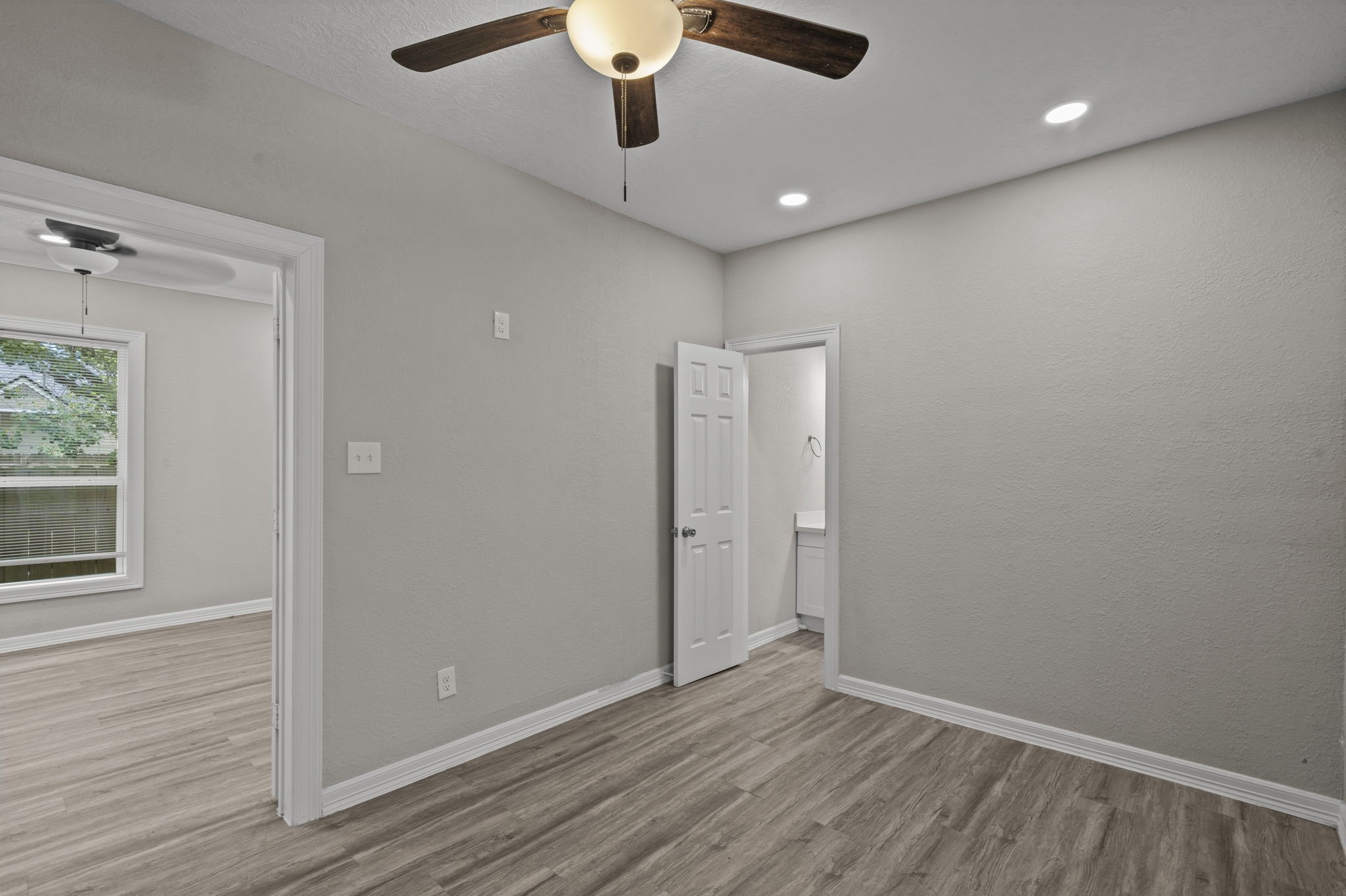311 7th Avenue N, Texas City, TX 77590
