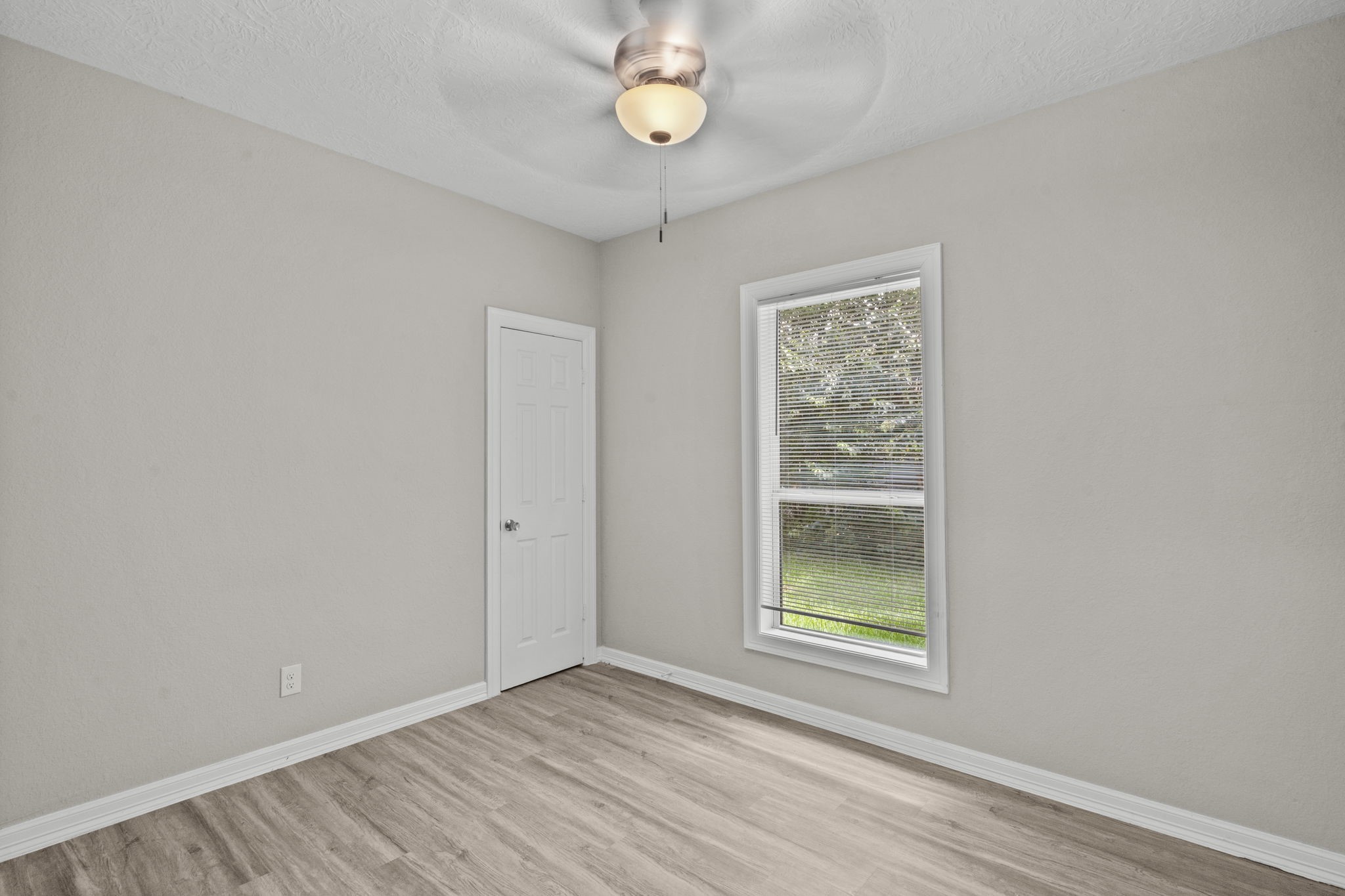 311 7th Avenue N, Texas City, TX 77590