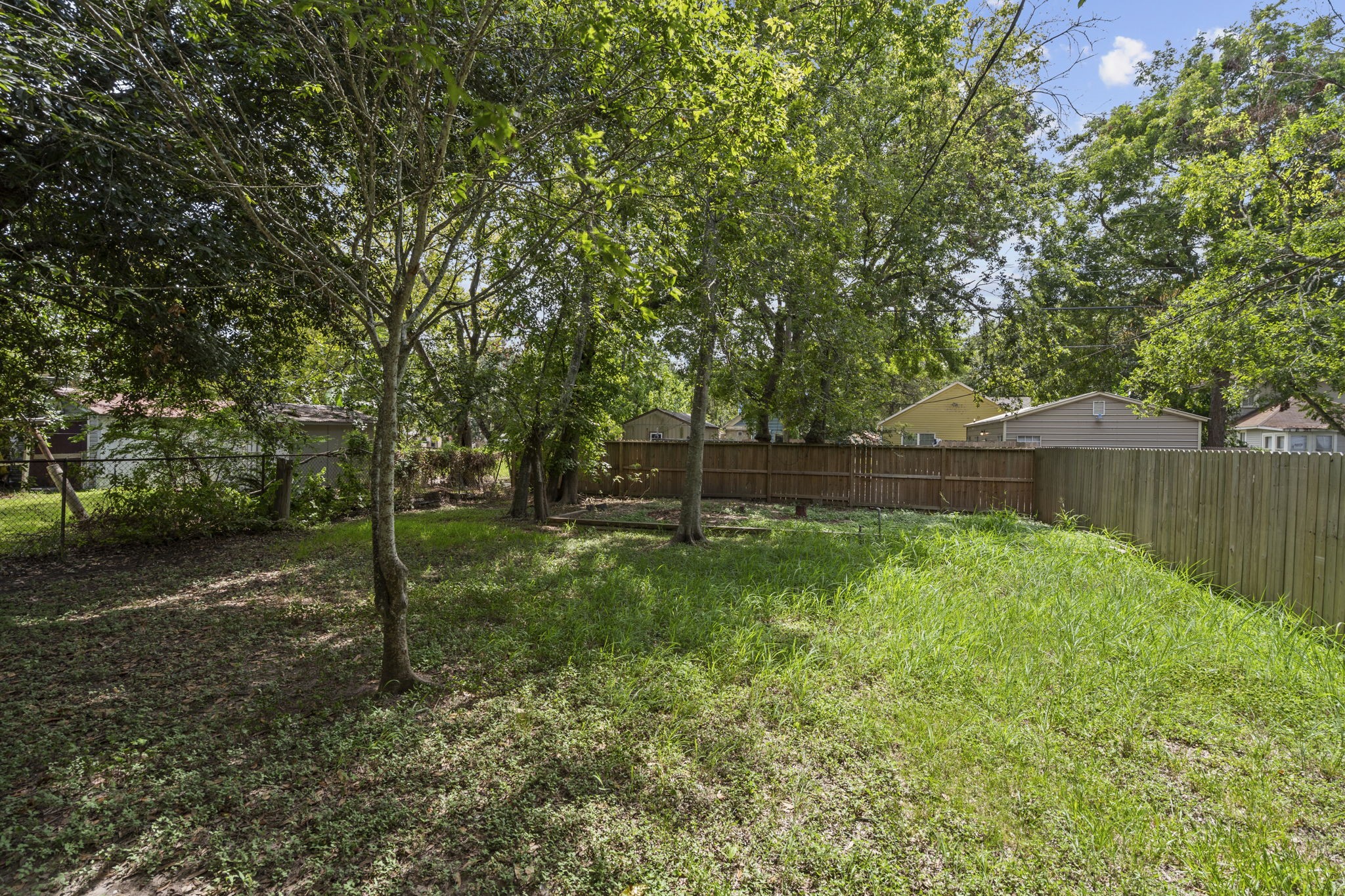311 7th Avenue N, Texas City, TX 77590