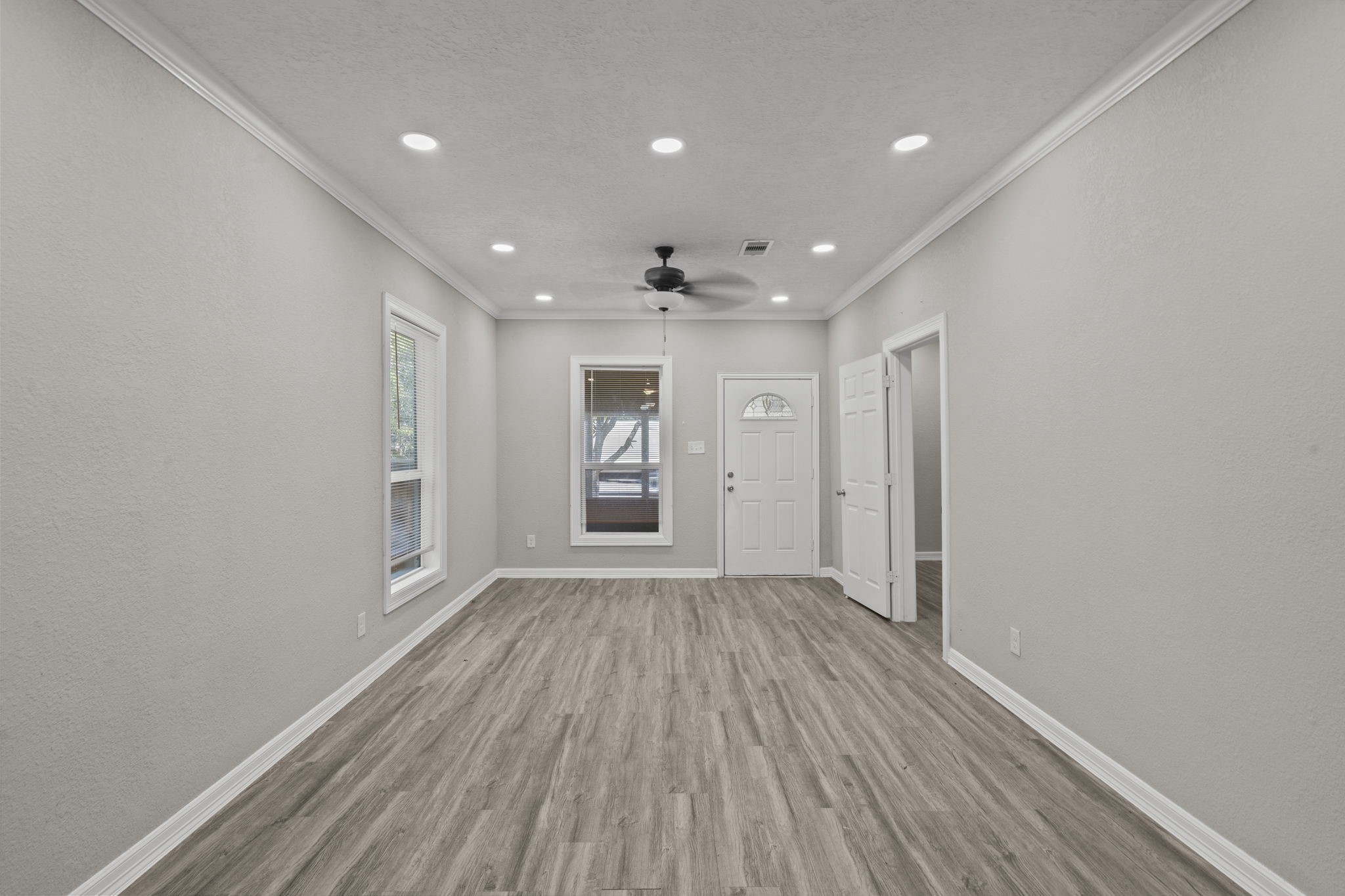 311 7th Avenue N, Texas City, TX 77590