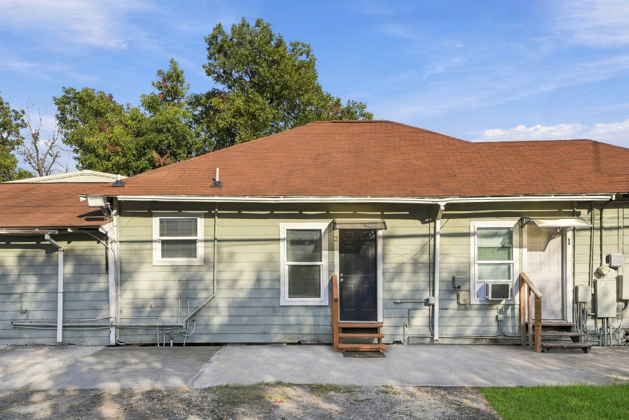 Exterior Easy Access & Convenience
