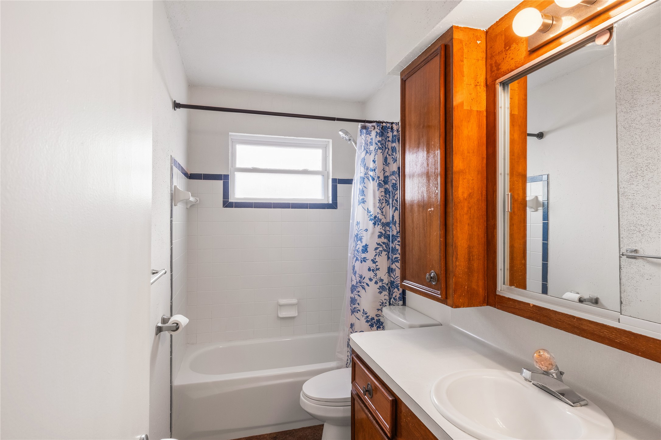 2303 Mimosa Court, League City, TX 77573
