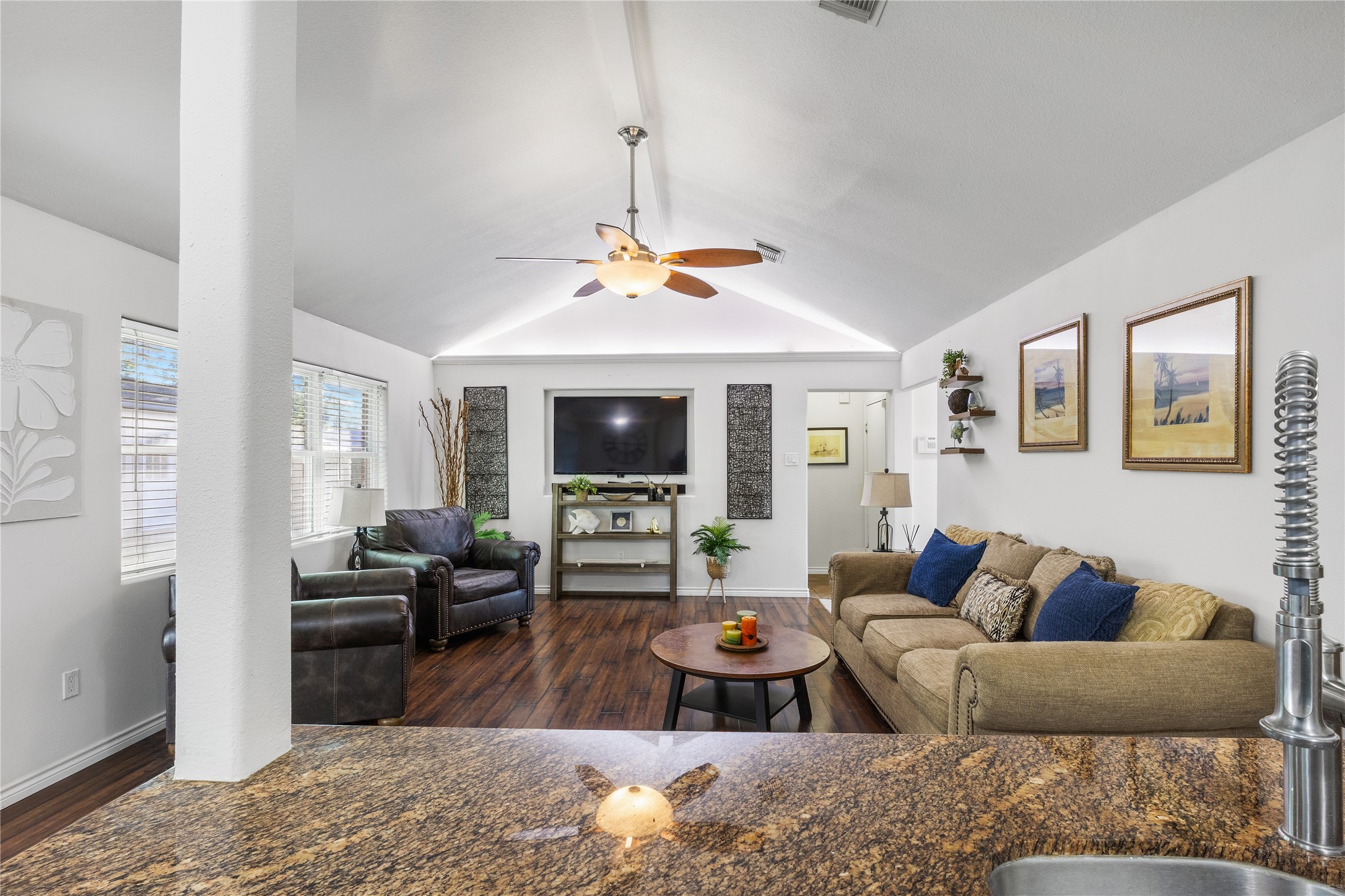 2303 Mimosa Court, League City, TX 77573