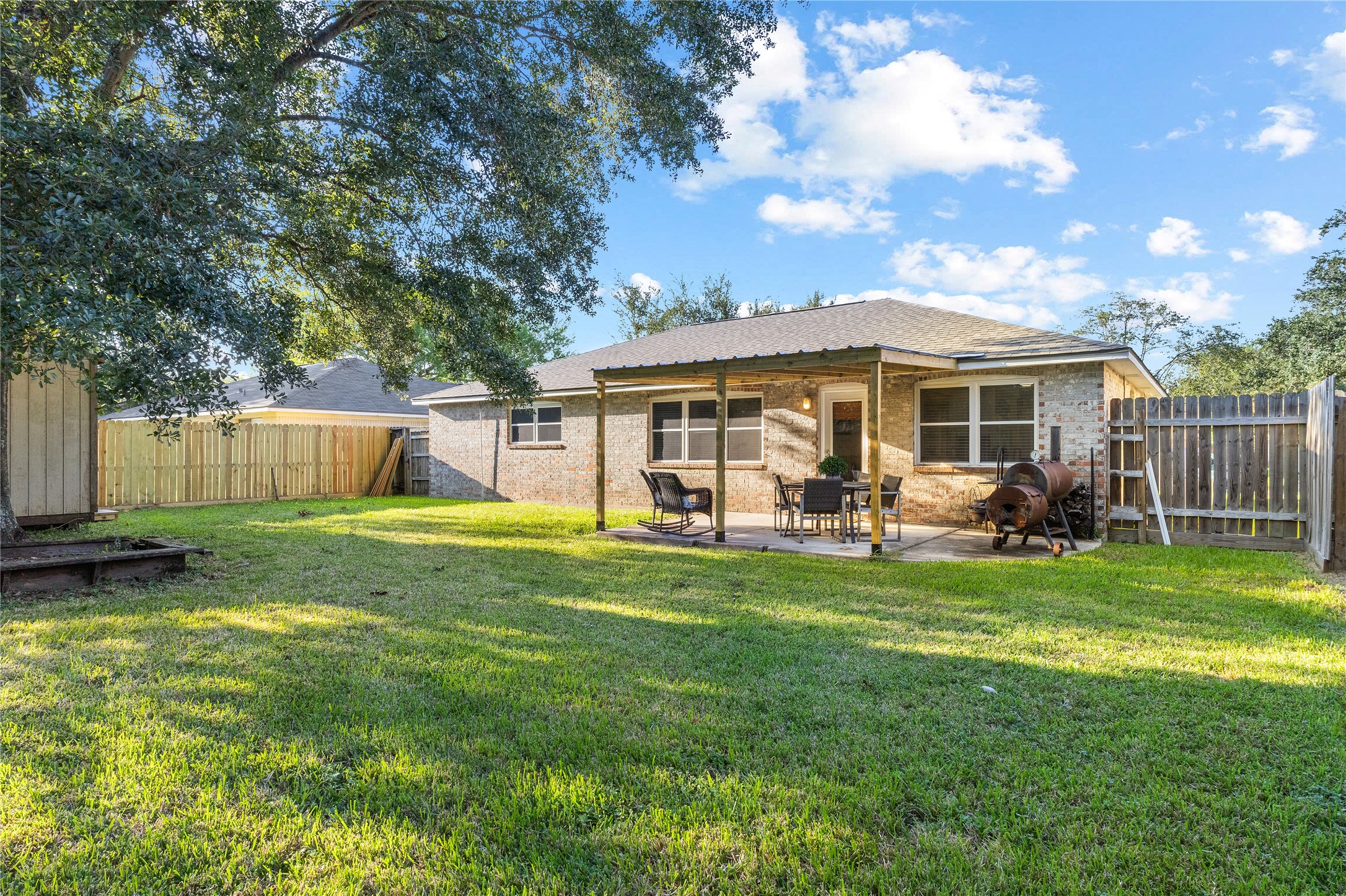 2303 Mimosa Court, League City, TX 77573