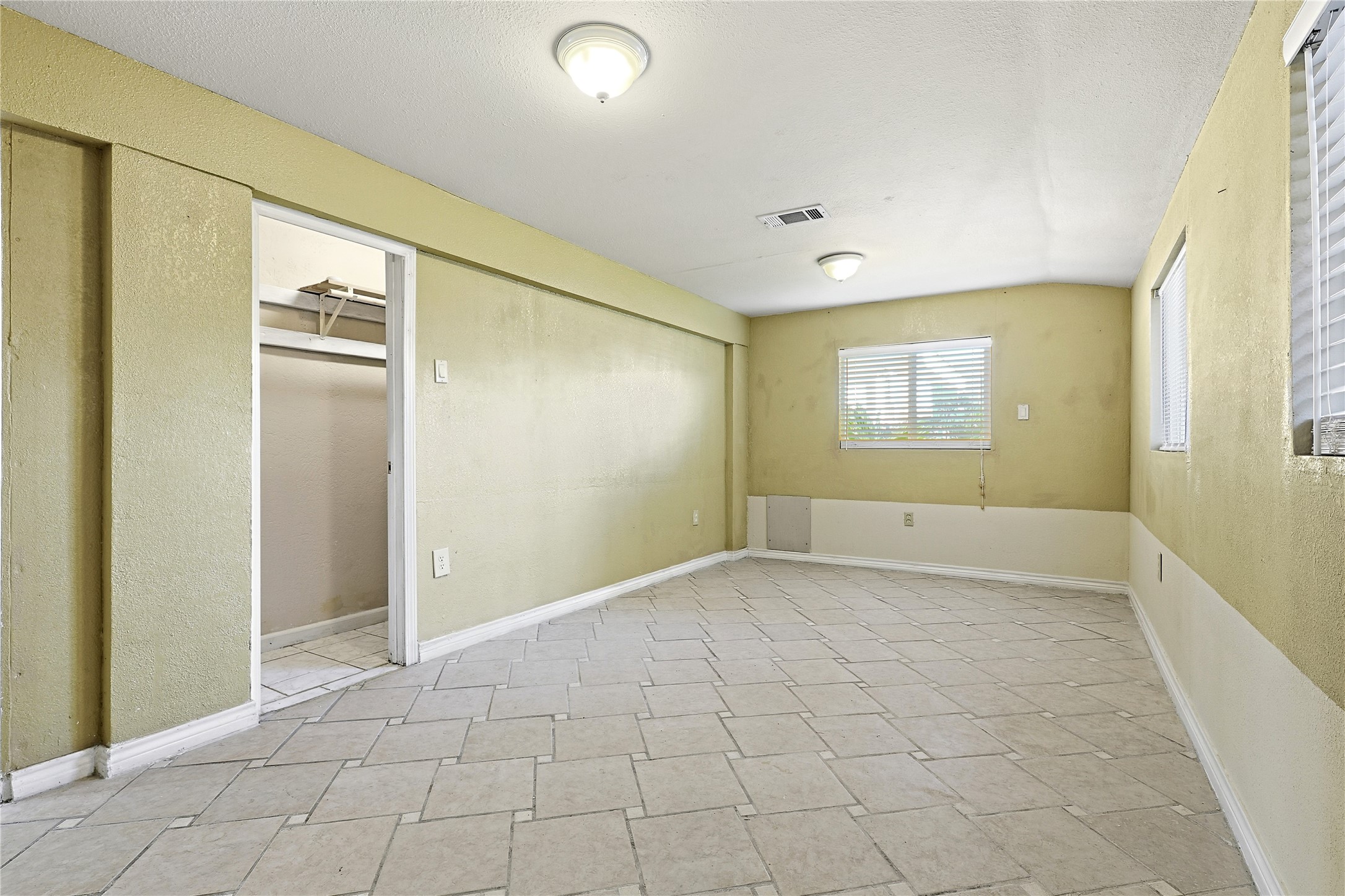 Very spacious bedroom on the first floor
