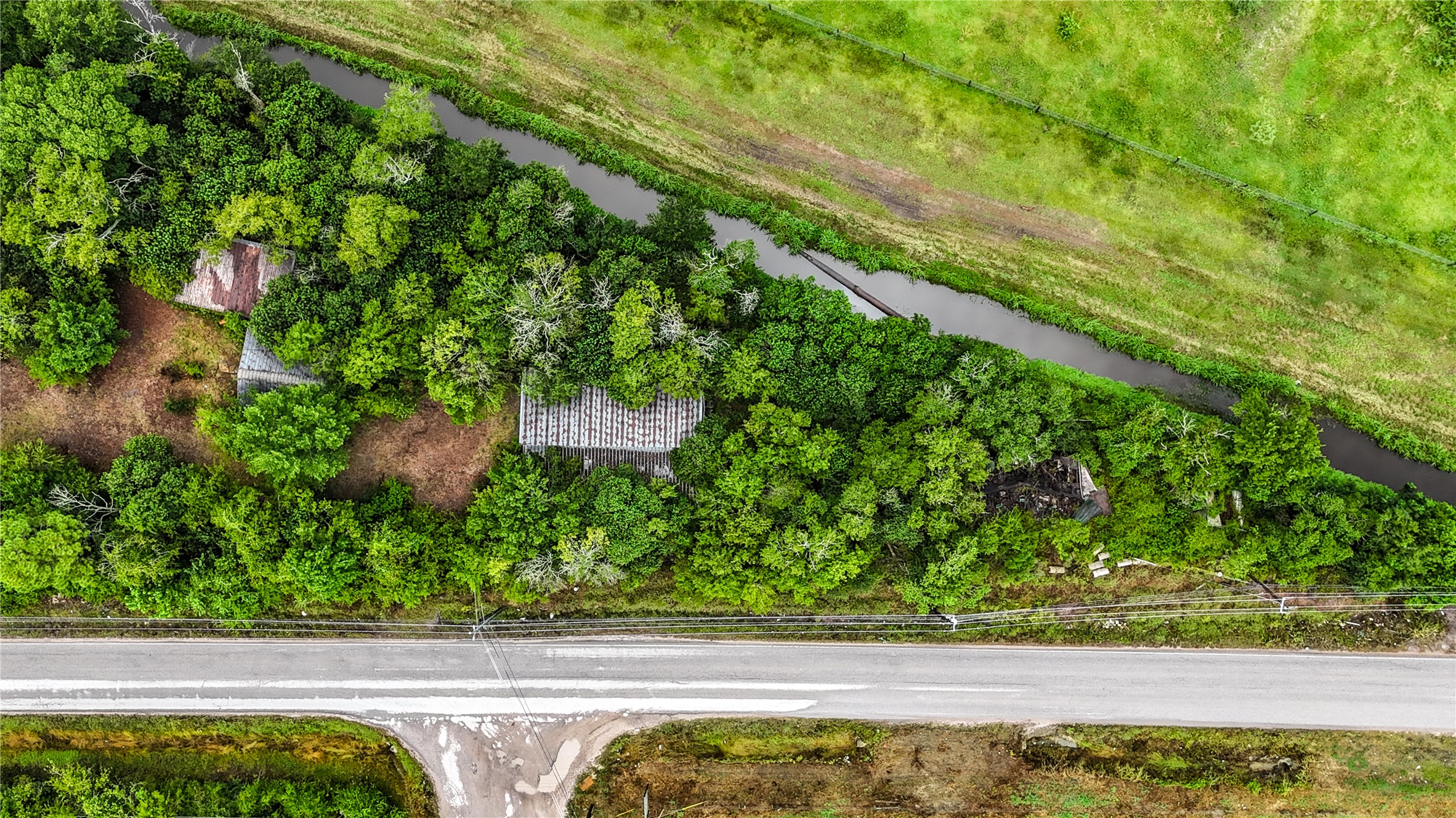 1011 County Road 129, Alvin, TX 77511