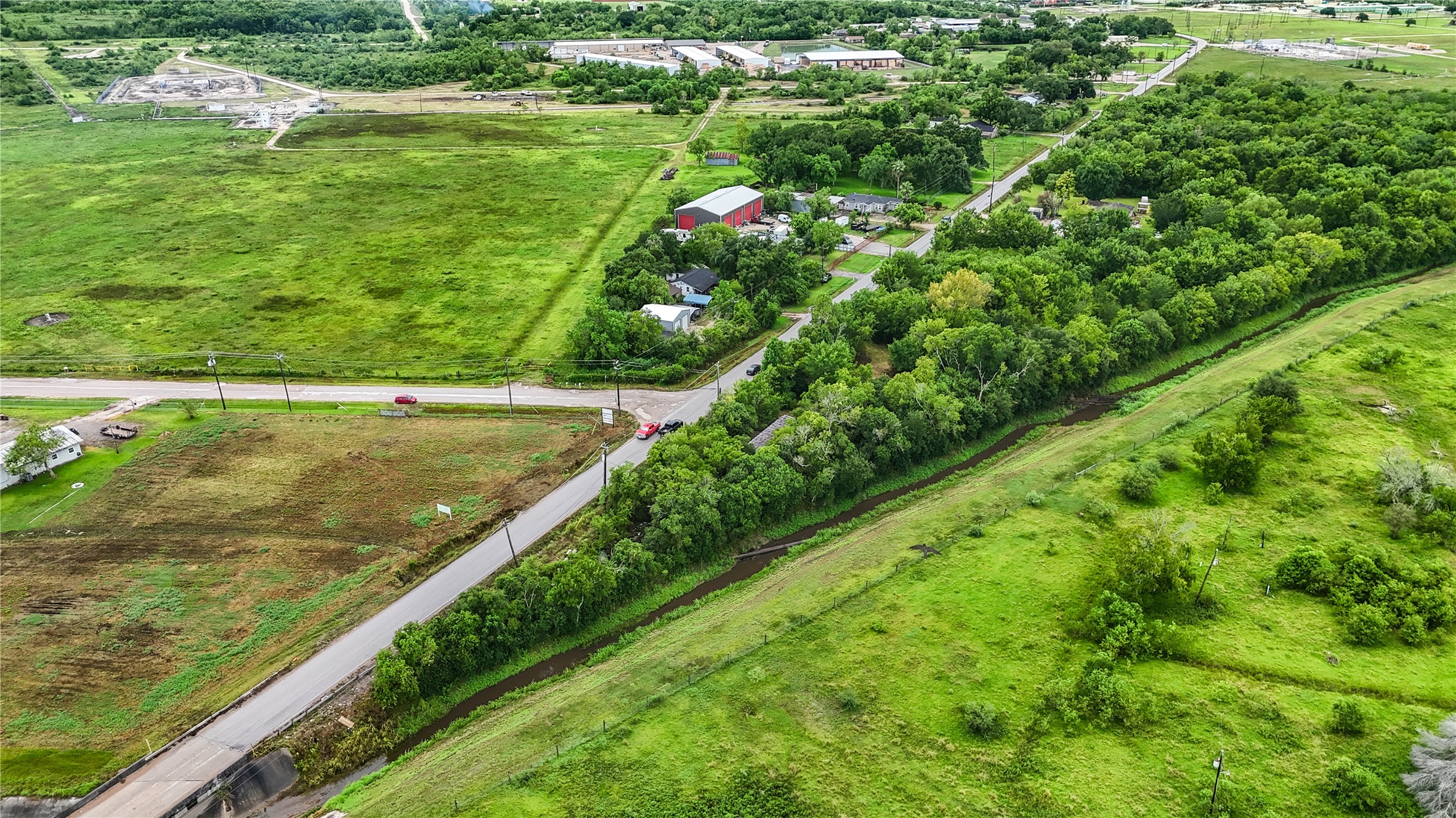 1011 County Road 129, Alvin, TX 77511