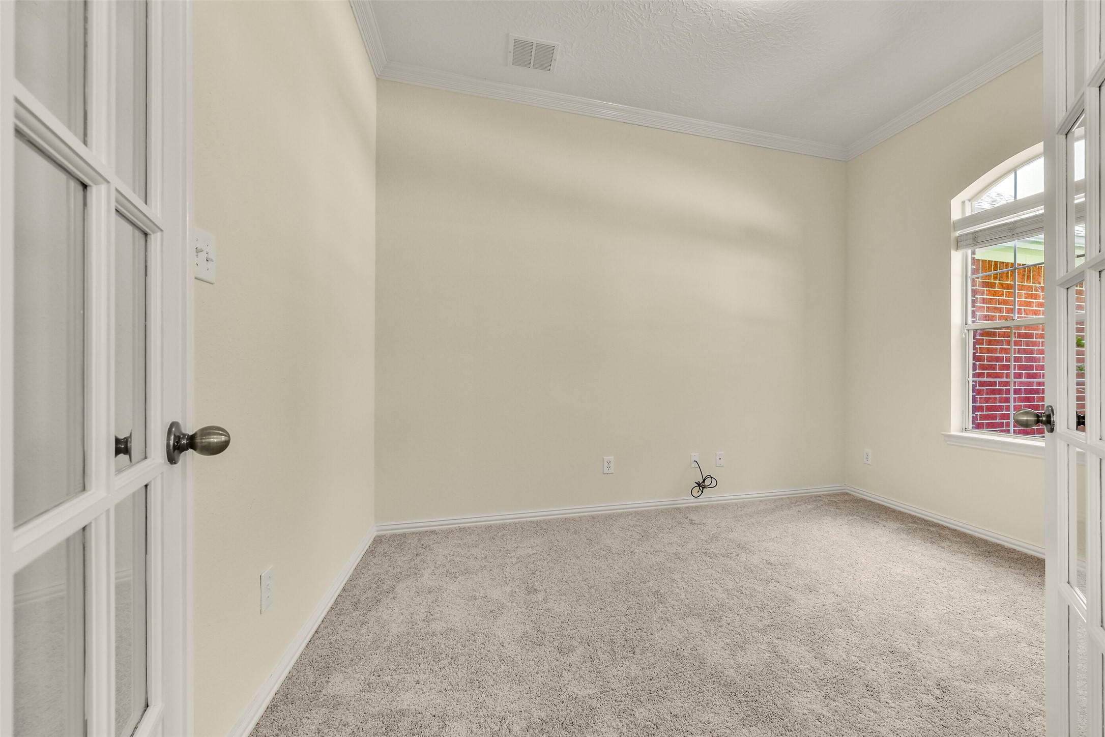 5707 Emerald Brook Lane, League City, TX 77573