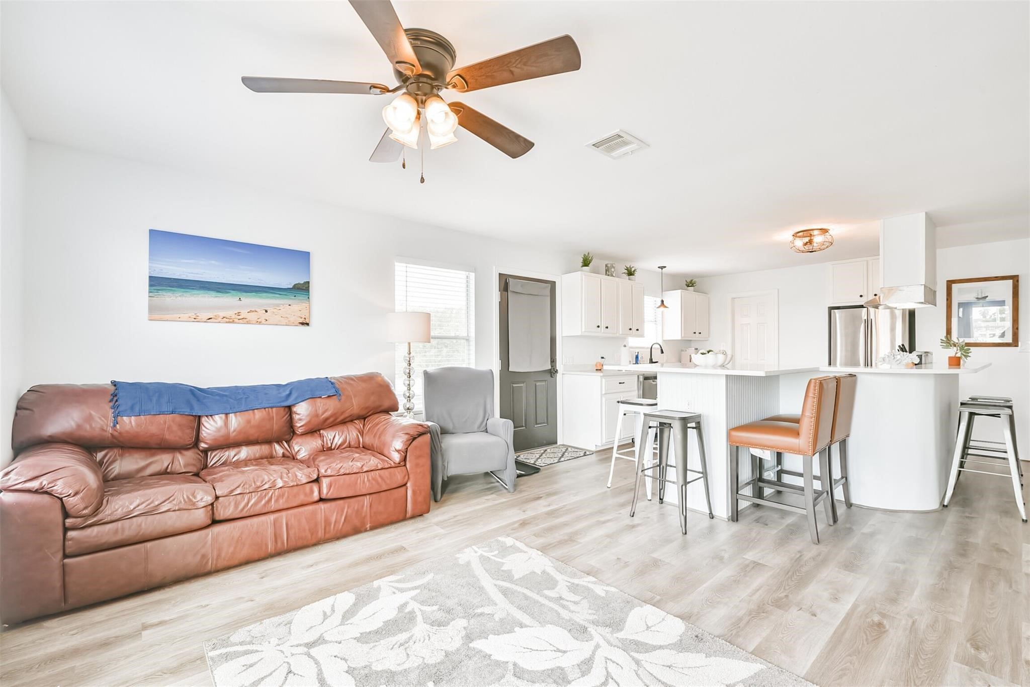1004 20th Street, Dickinson, TX 77539