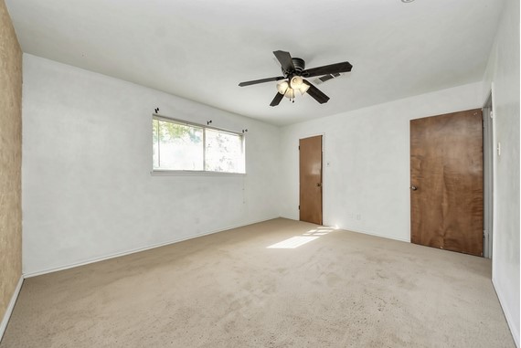 4311 Pine Shadows Street, Dickinson, TX 77539