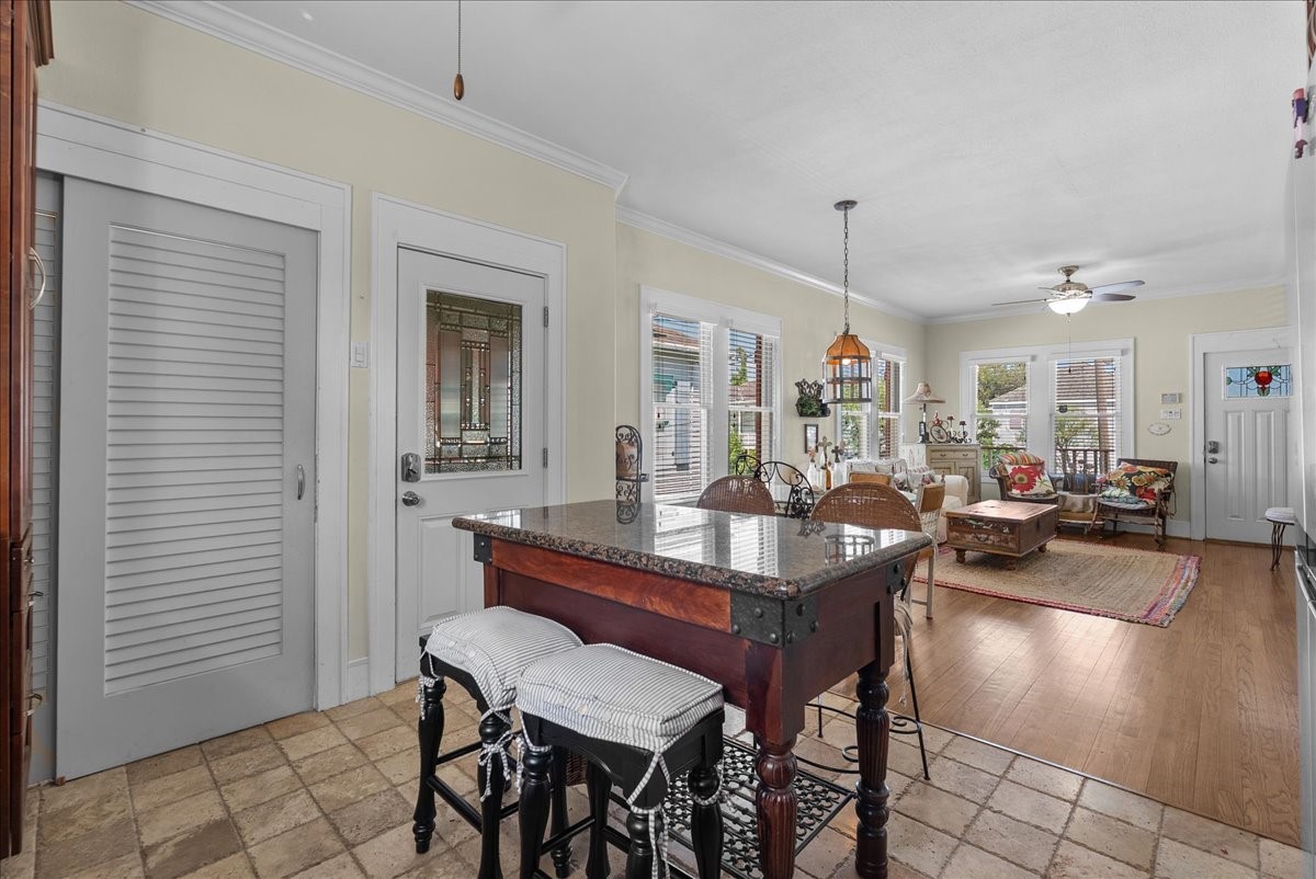 1327 16th Street, Galveston, TX 77550