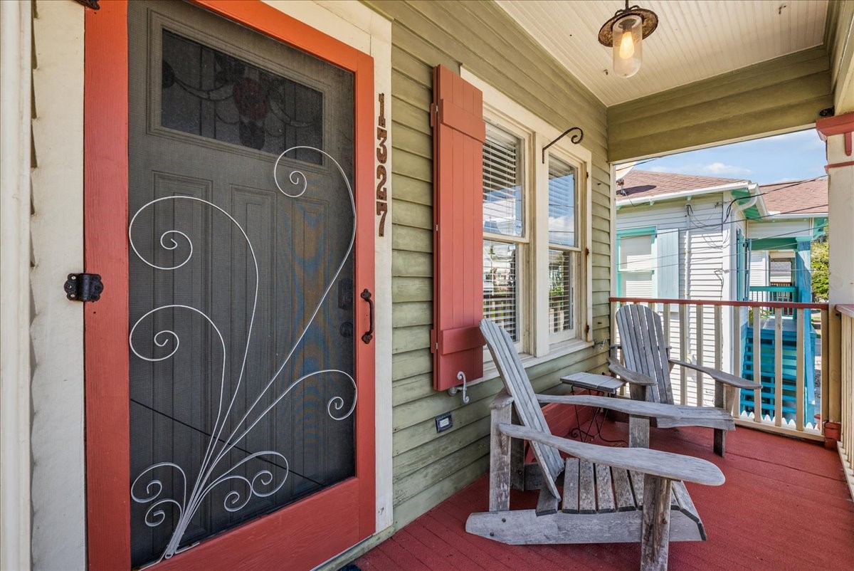 1327 16th Street, Galveston, TX 77550