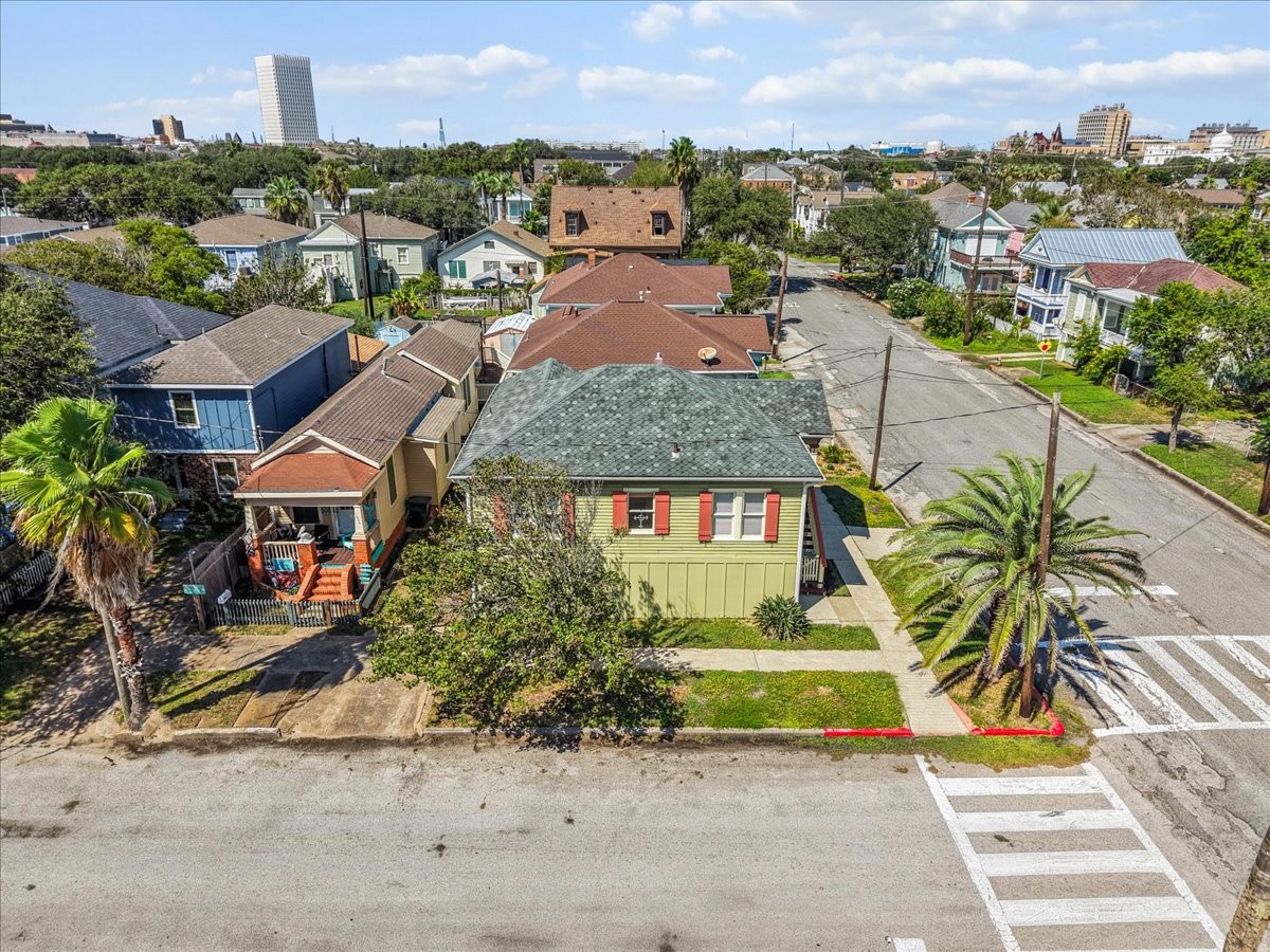 1327 16th Street, Galveston, TX 77550