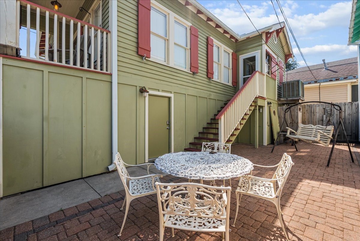 1327 16th Street, Galveston, TX 77550