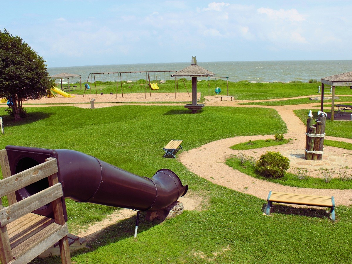 Pine Gully Park