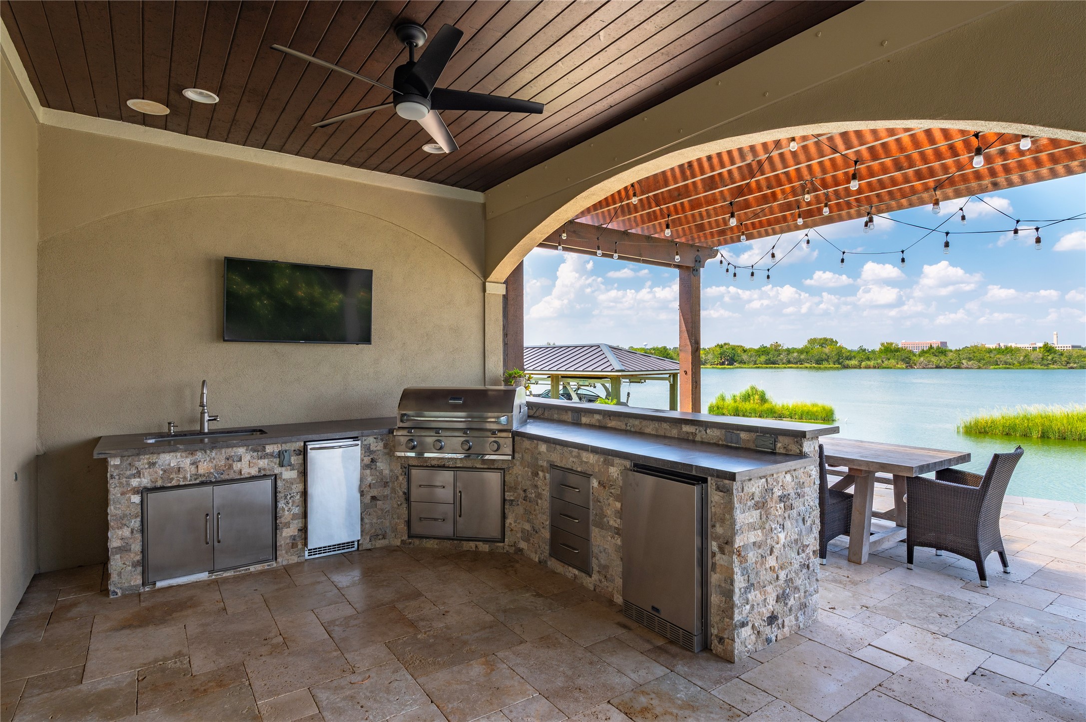 858 Signature Cove, League City, TX 77573