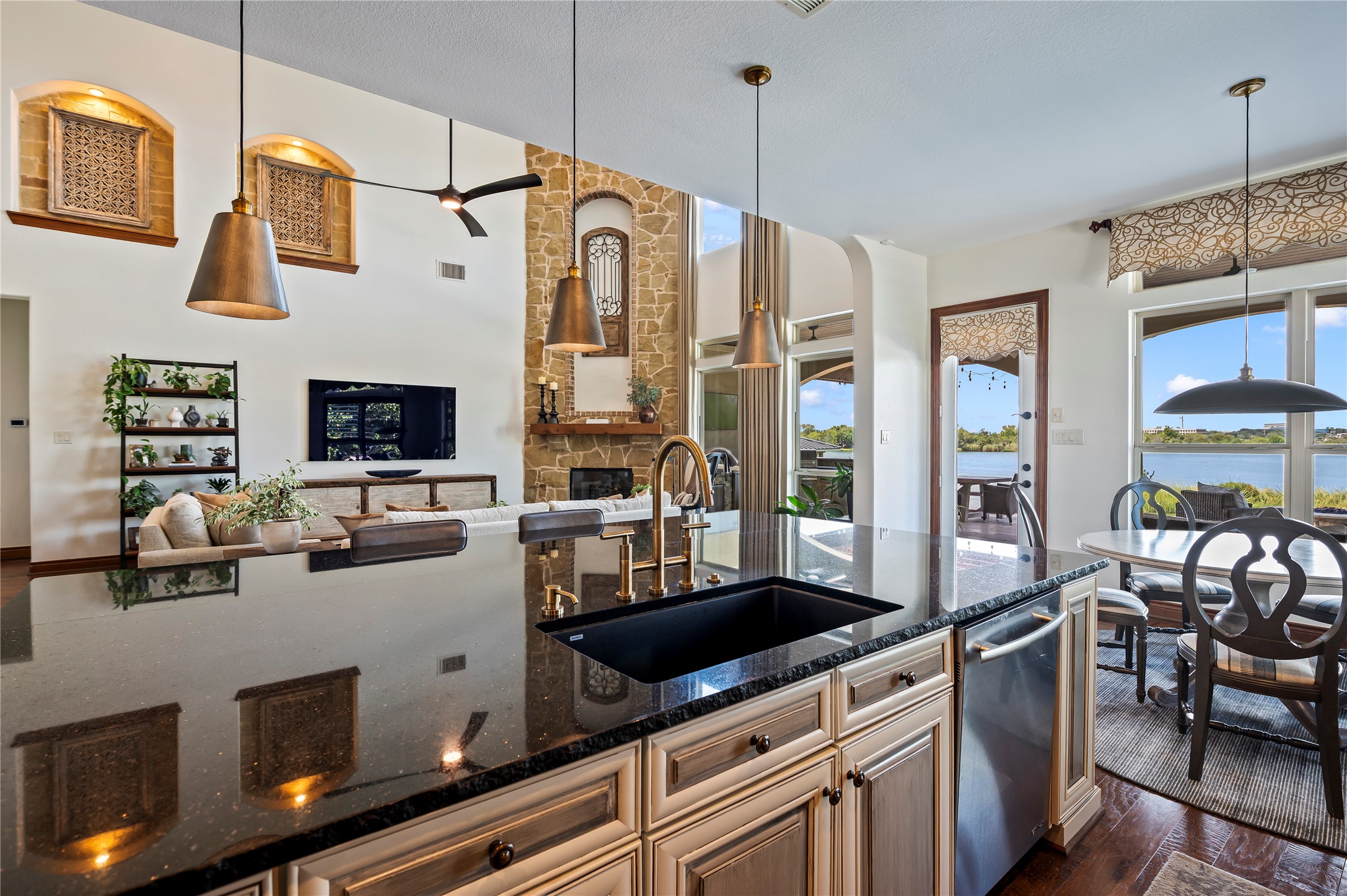 858 Signature Cove, League City, TX 77573
