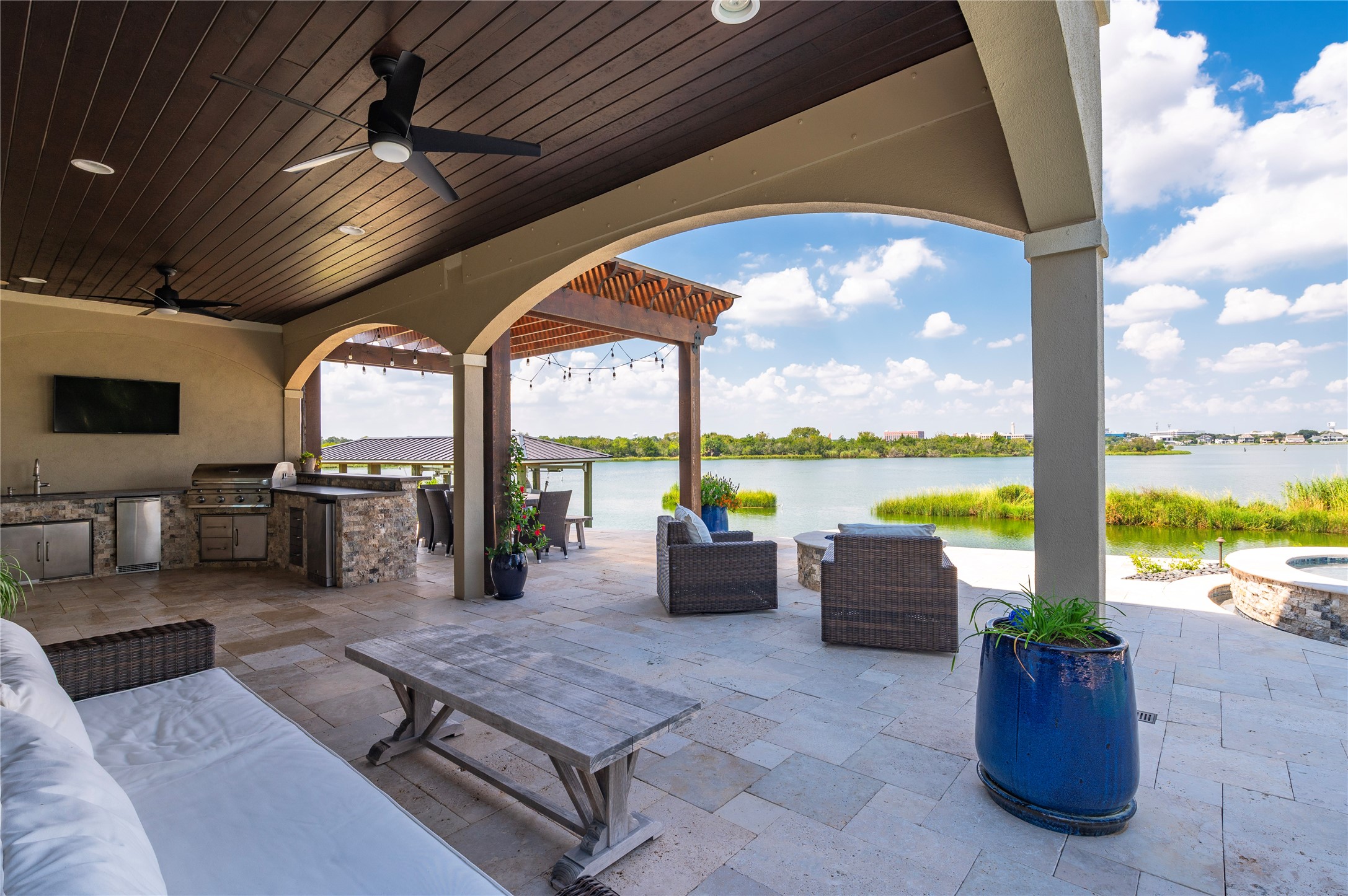858 Signature Cove, League City, TX 77573