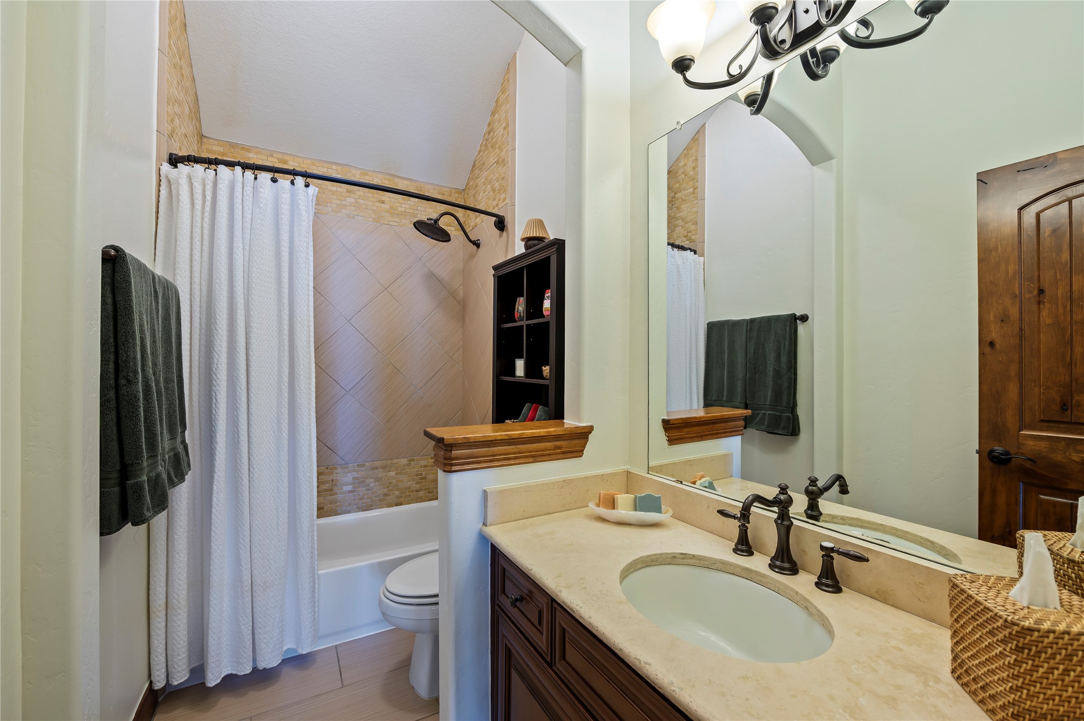 858 Signature Cove, League City, TX 77573