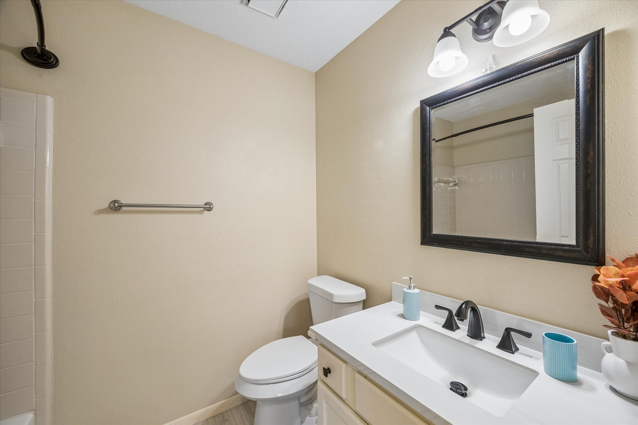 14427 Sun Harbor Drive, Houston, TX 77062