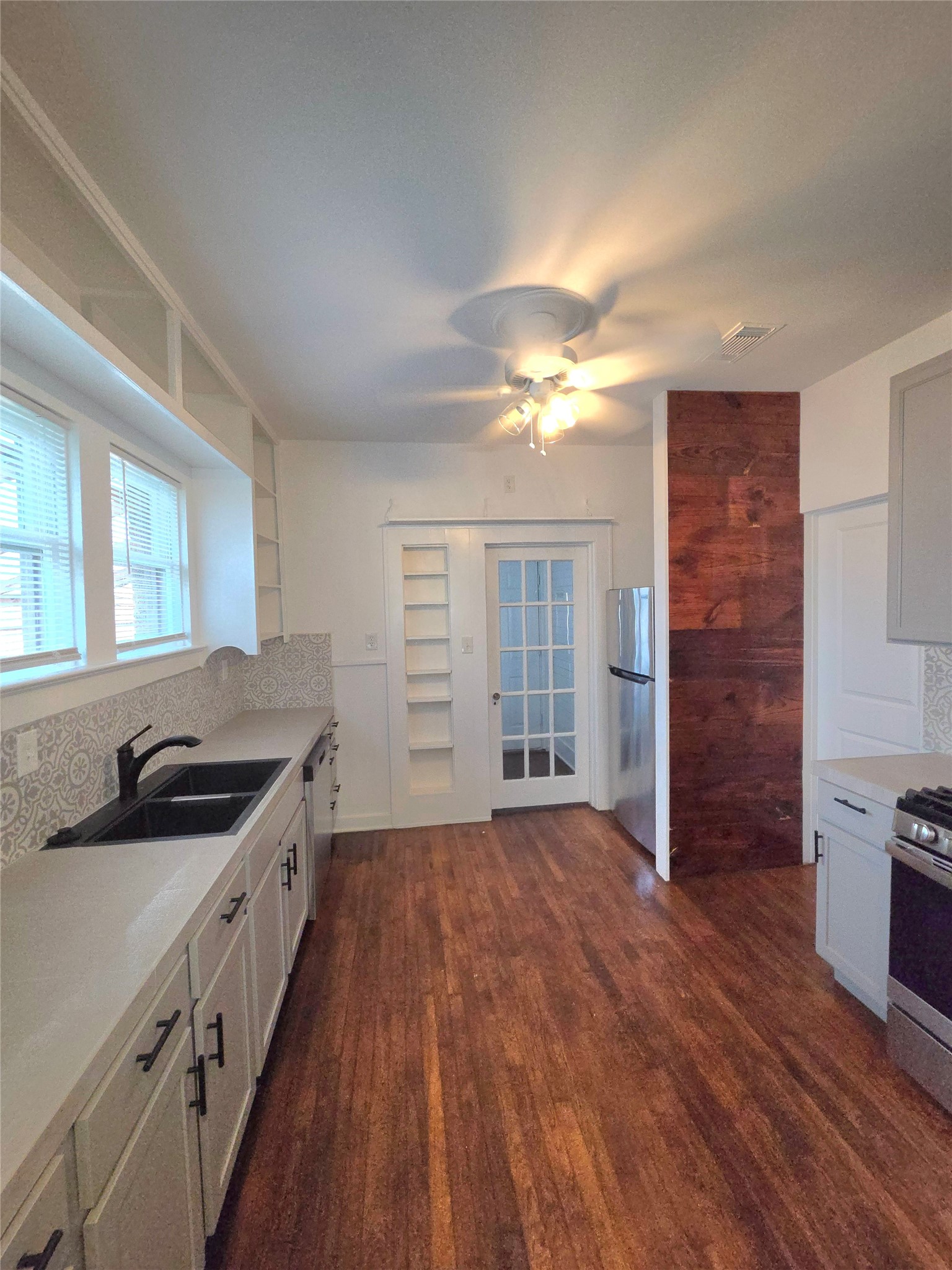 1449 Munger Street, Houston, TX 77023