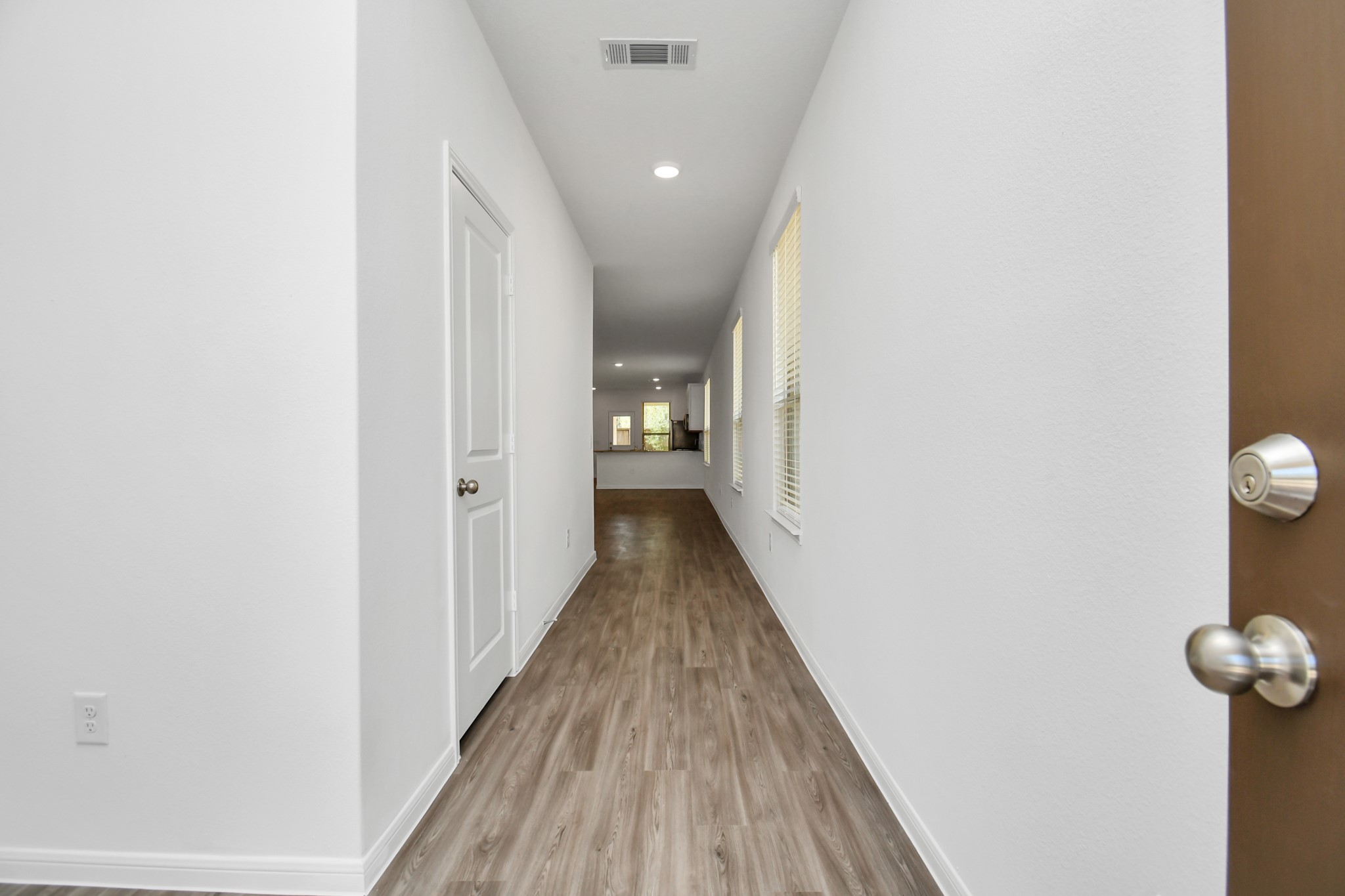 Stepping through the front door, the interior reveals itself with a sense of spaciousness and sophistication. Stepping through the front door, the interior reveals itself with a sense of spaciousness and sophistication.