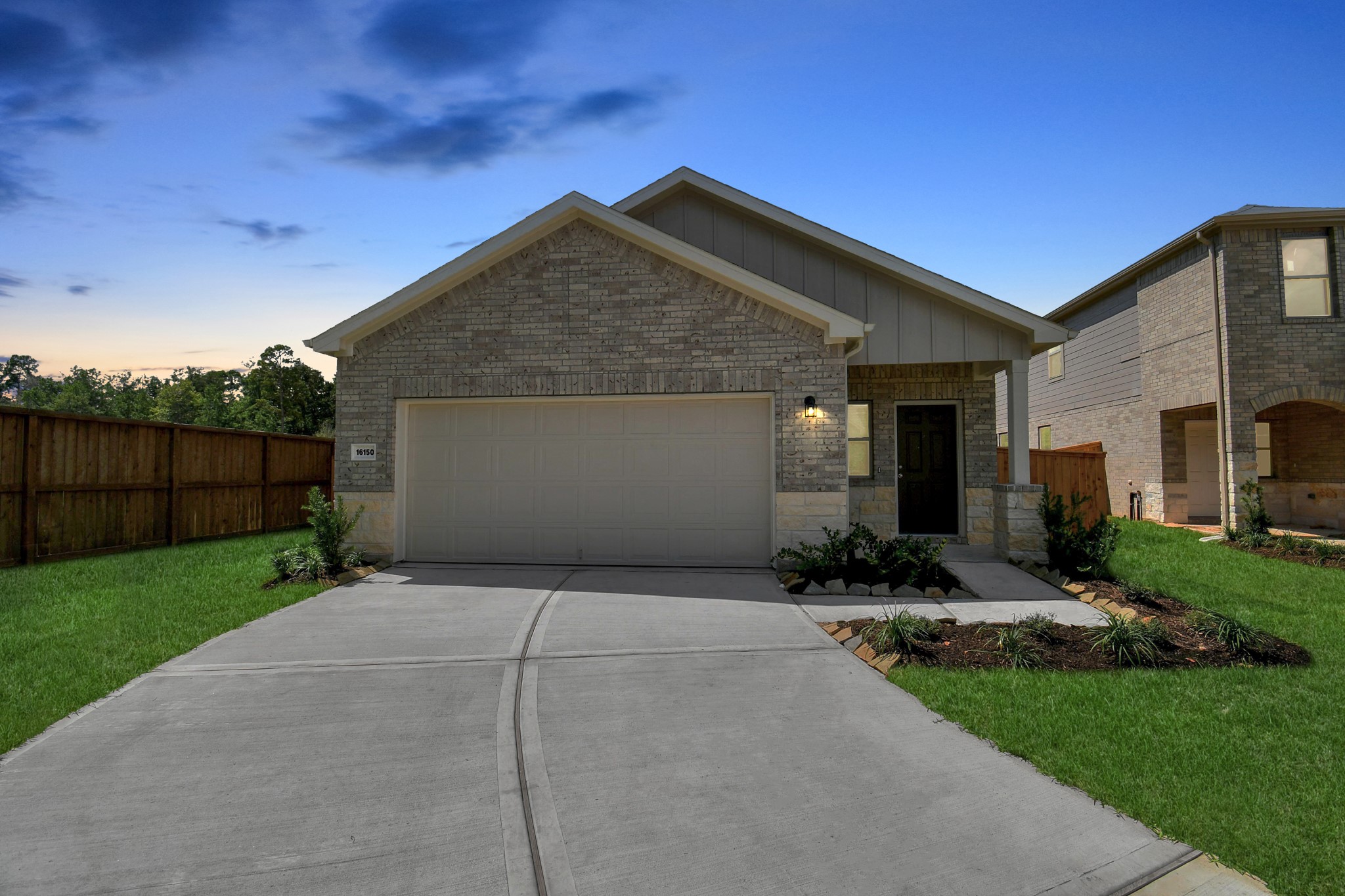 In summary, this beautiful brand new home on a premium cul-de-sac lot offers a perfect blend of modern living, elegant design, and ample outdoor space. It's a place where comfort and the joy of leasing a home come together harmoniously.