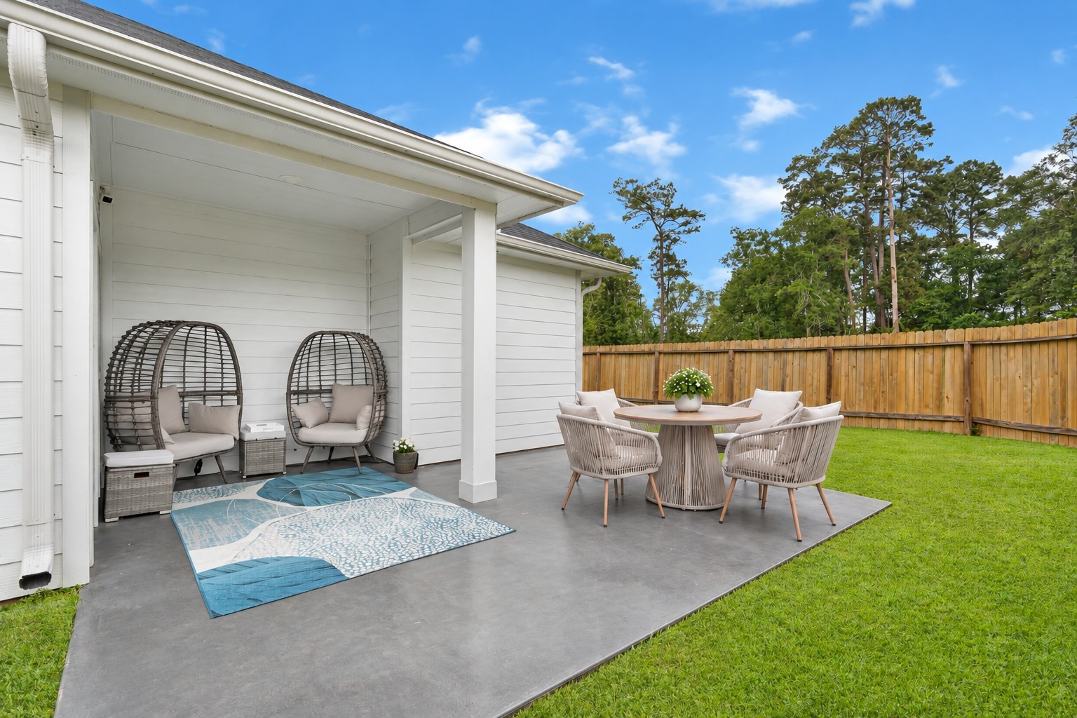 515 Emerald Thicket Lane, Houston, TX 77336