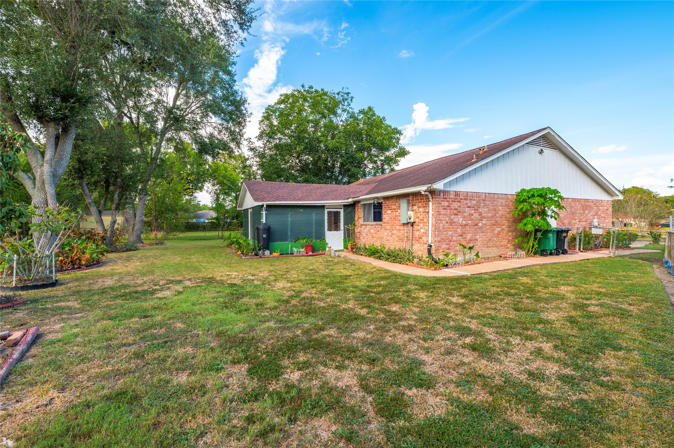 12402 Gotham Drive, Houston, TX 77089