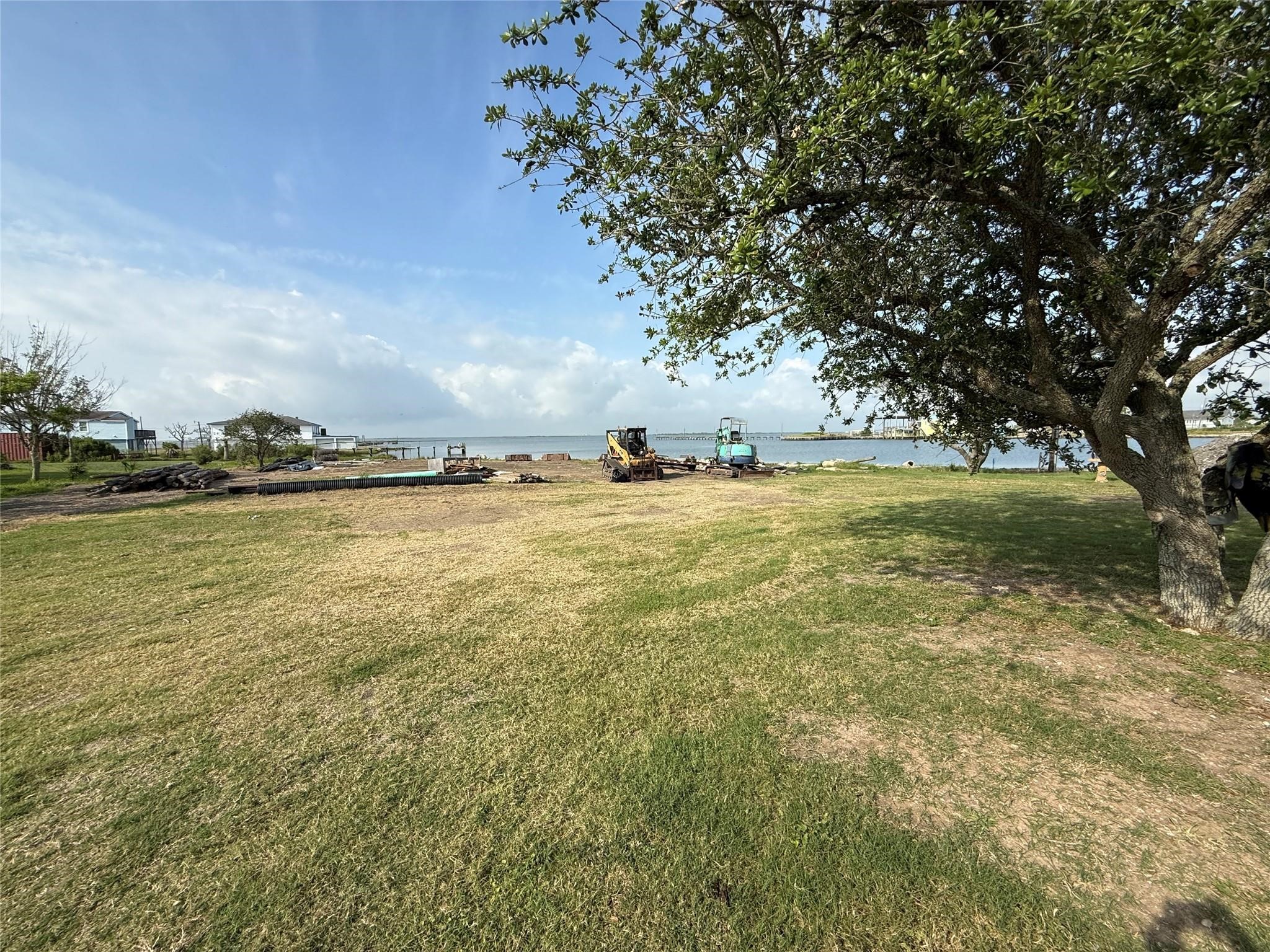 there is a small piece of land between the property and the water It is NOT included with this sale there is a small piece of land between the property and the water It is NOT included with this sale