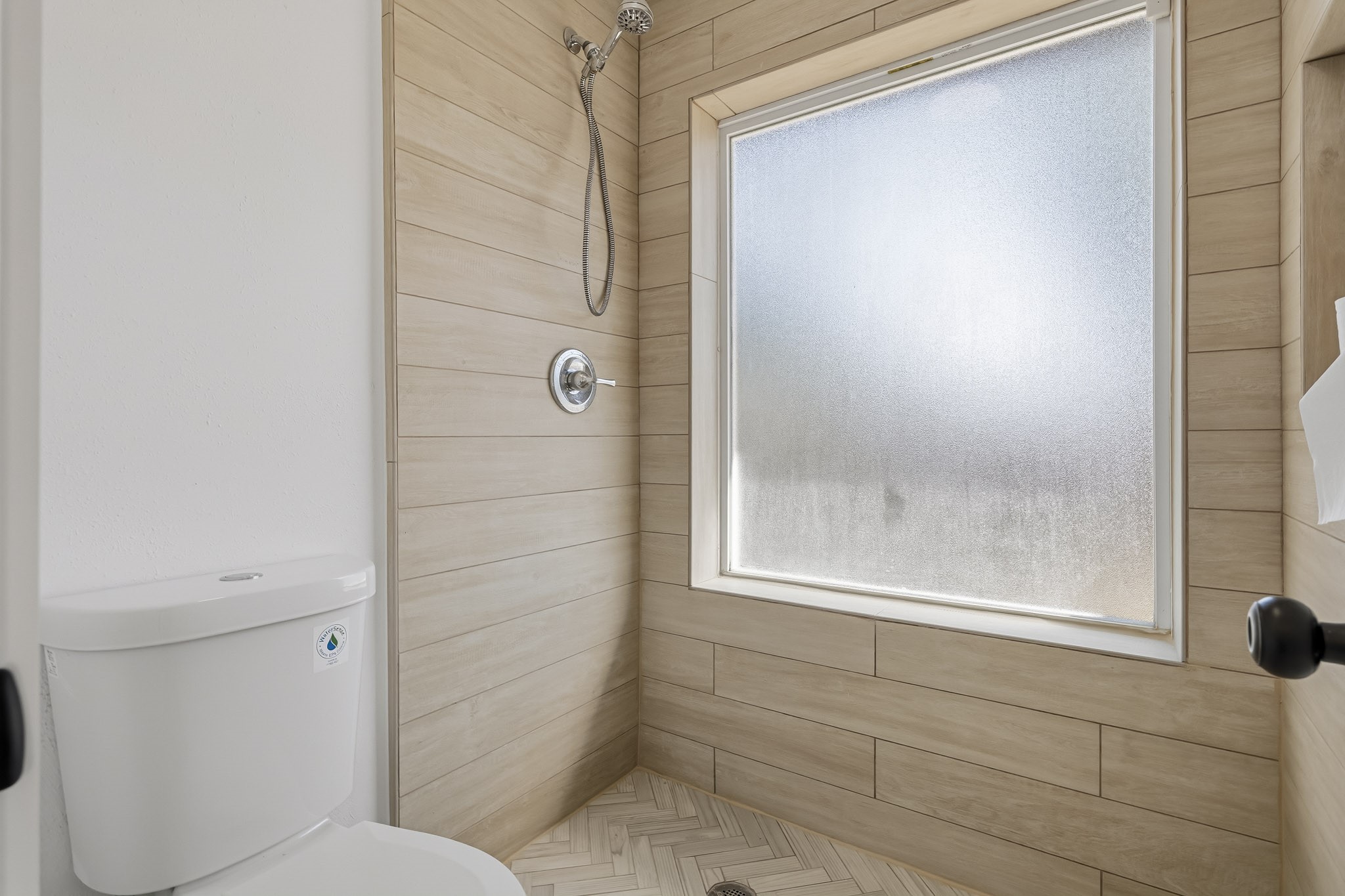 Primary bedroom restroom