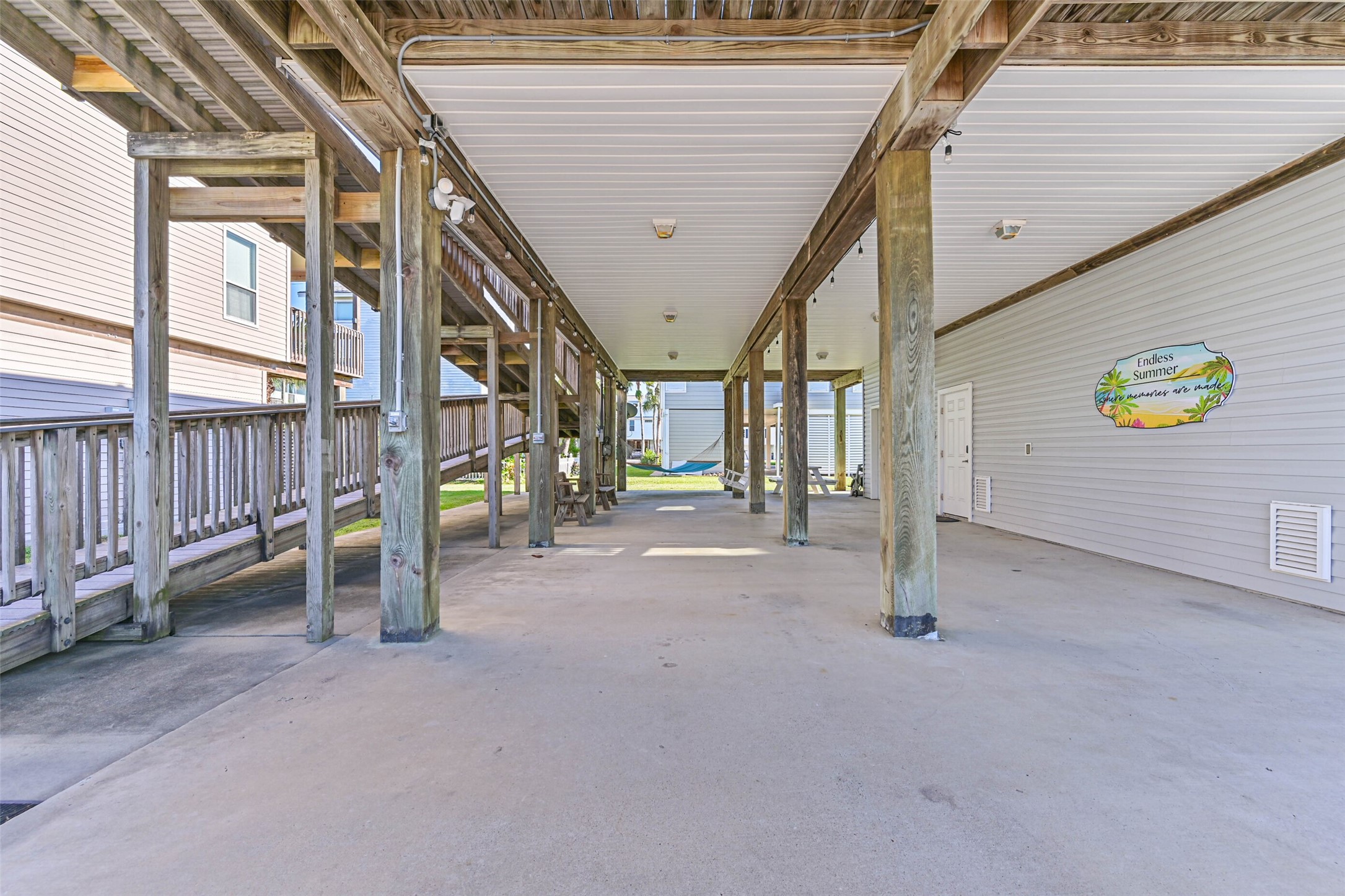 13811 Mutiny Lane, Galveston, TX 77554