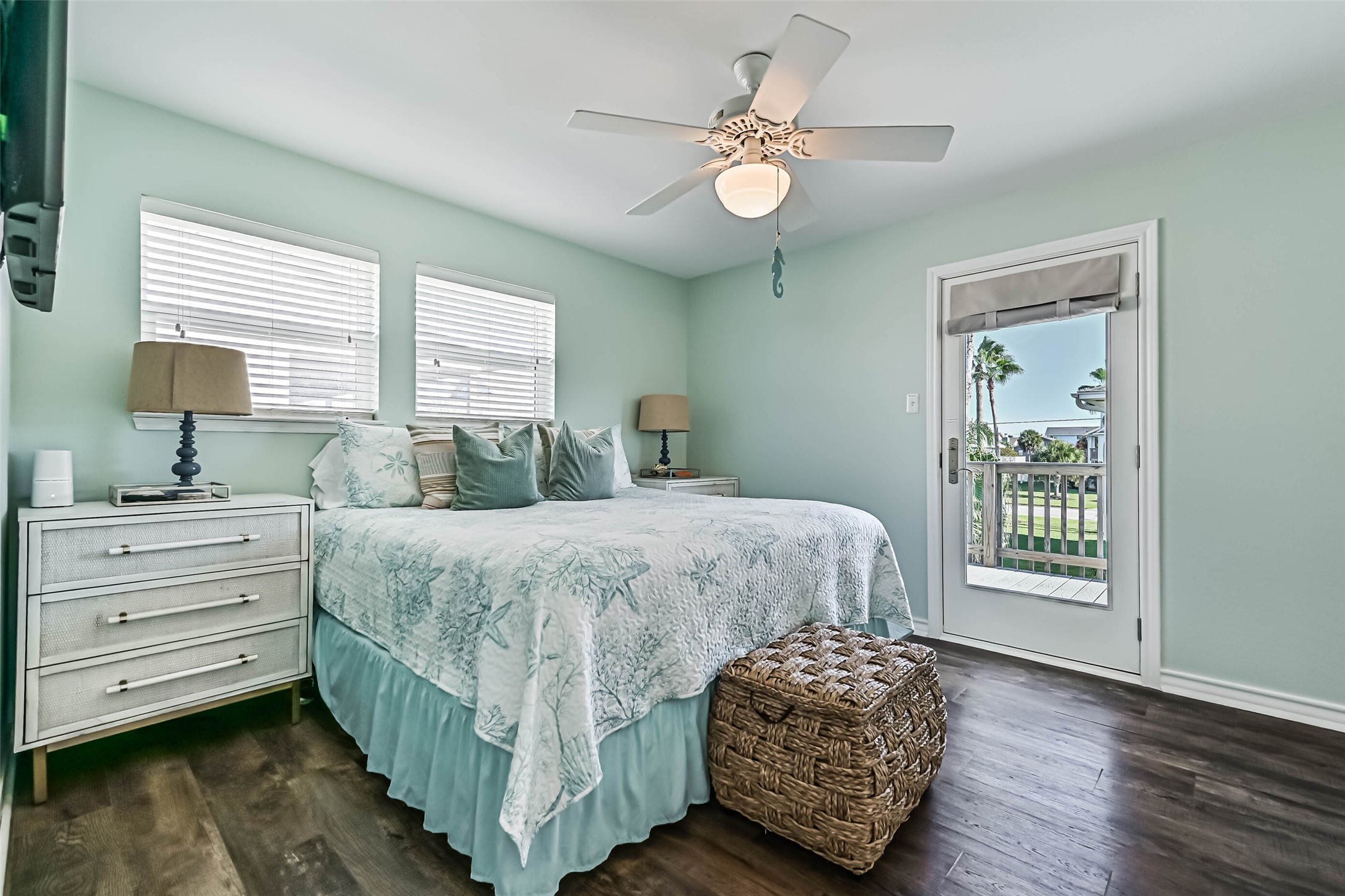 13811 Mutiny Lane, Galveston, TX 77554