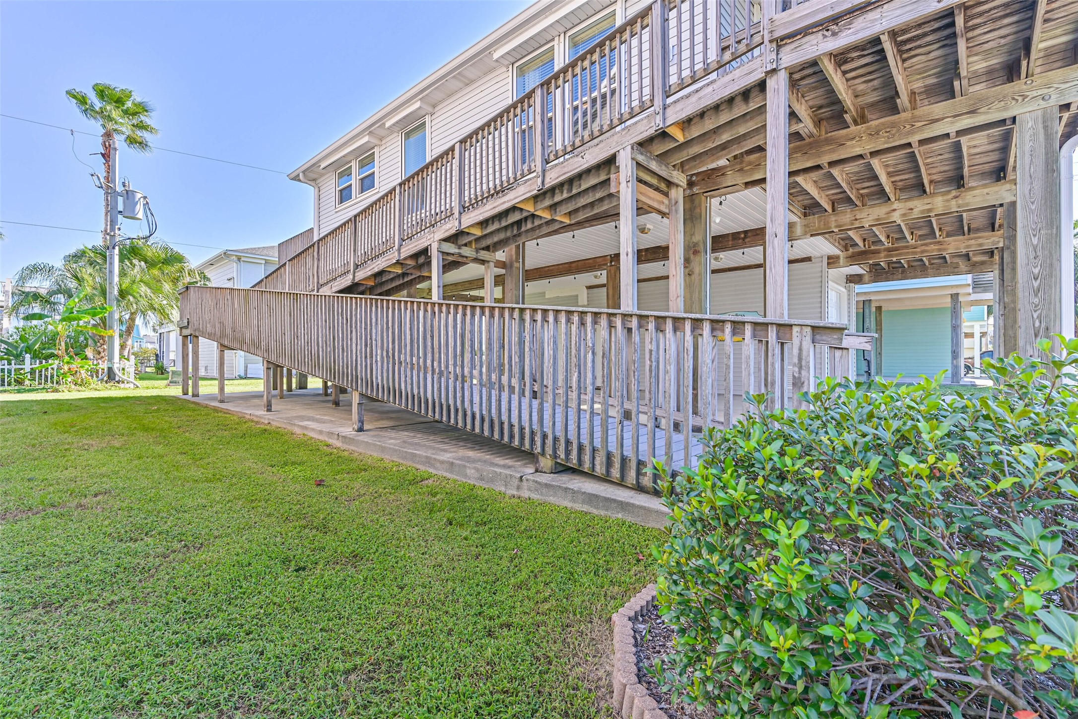 13811 Mutiny Lane, Galveston, TX 77554