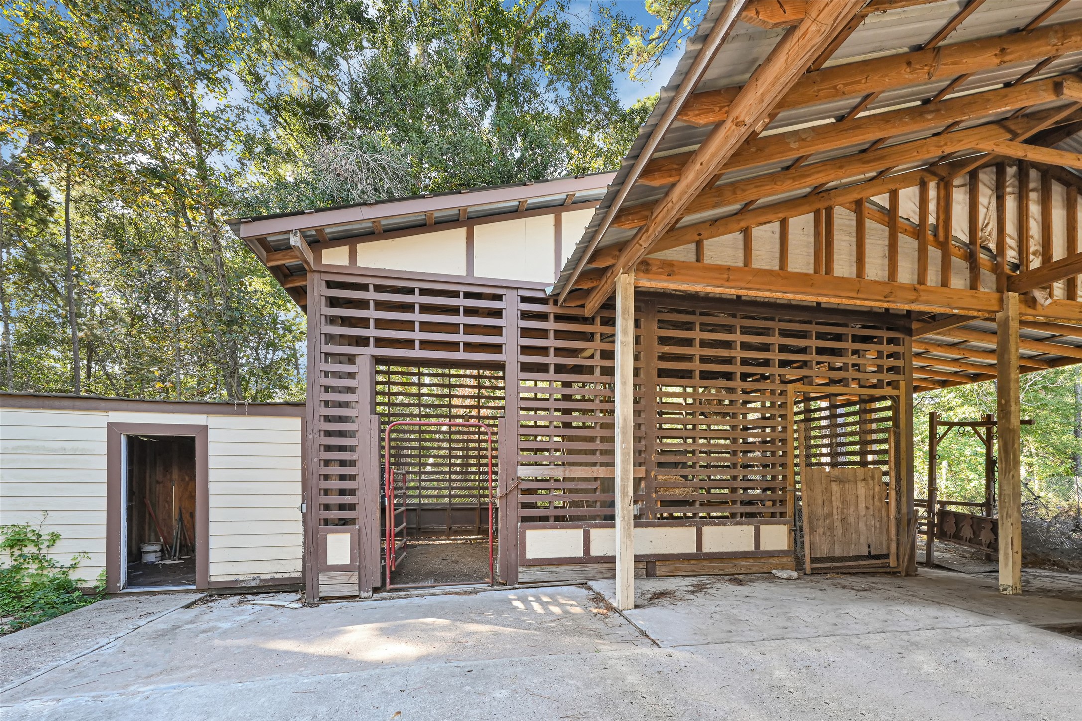 22638 Walnut Drive, Porter, TX 77365