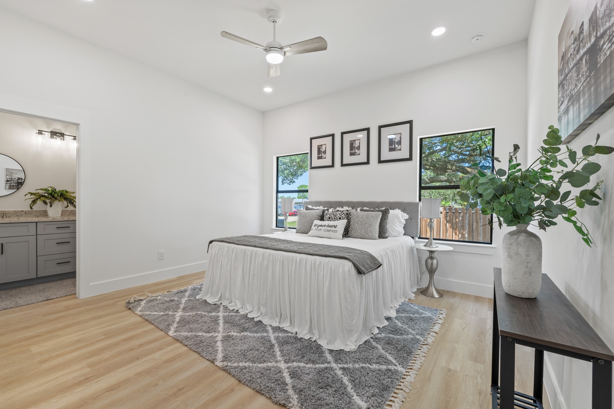 201 S 2nd Street, Beasley, TX 77417