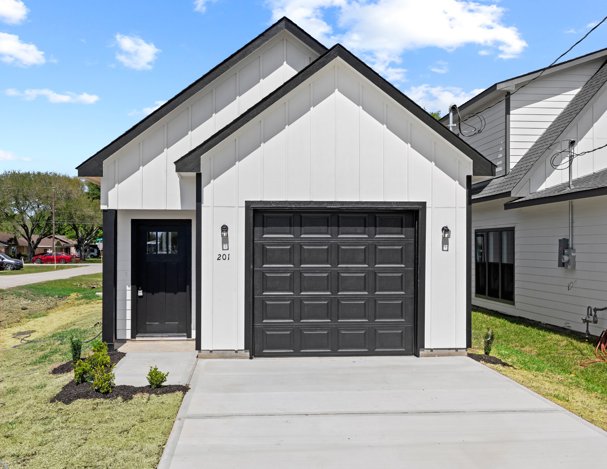 201 S 2nd Street, Beasley, TX 77417 201 S 2nd Street, Beasley, TX 77417