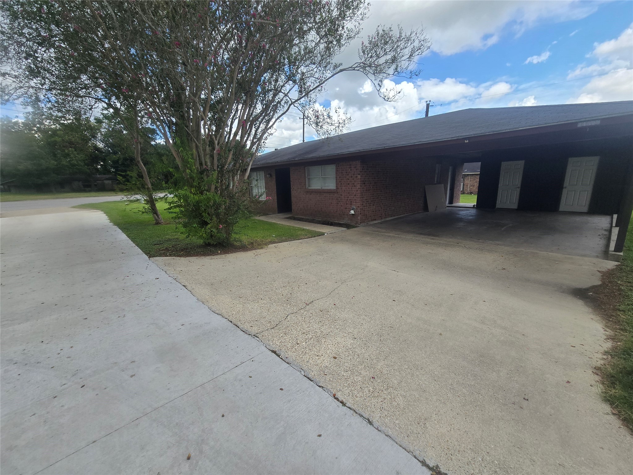3453 W Highway 6, #1, Alvin, TX 77511
