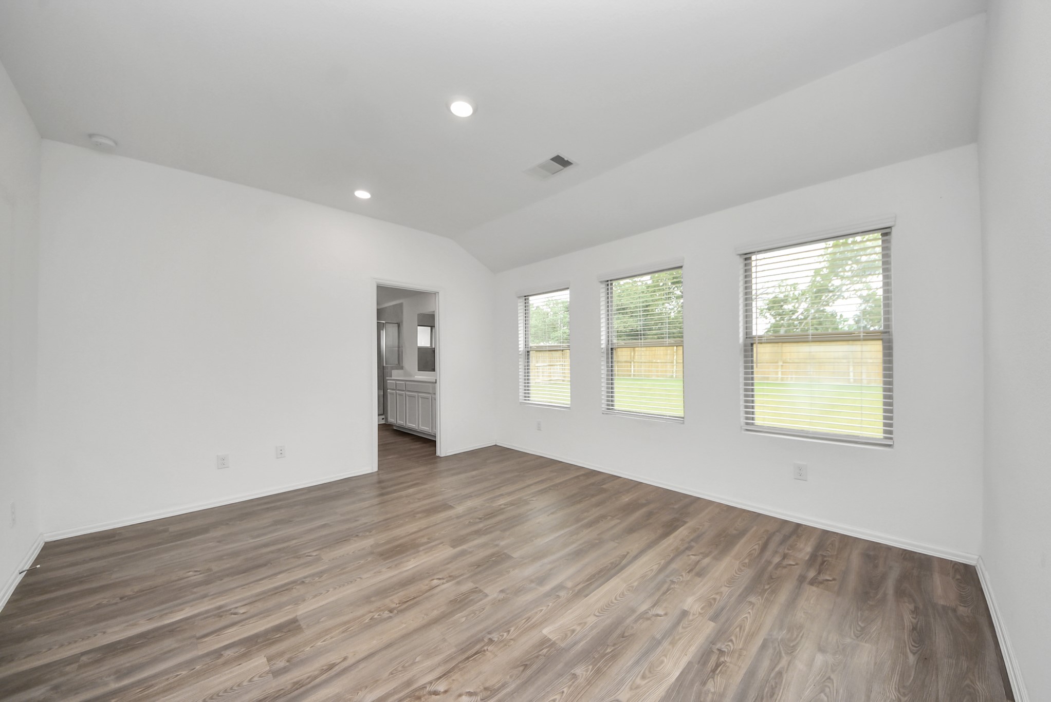 14235 Elrington Hollow Trail, Fresno, TX 77583