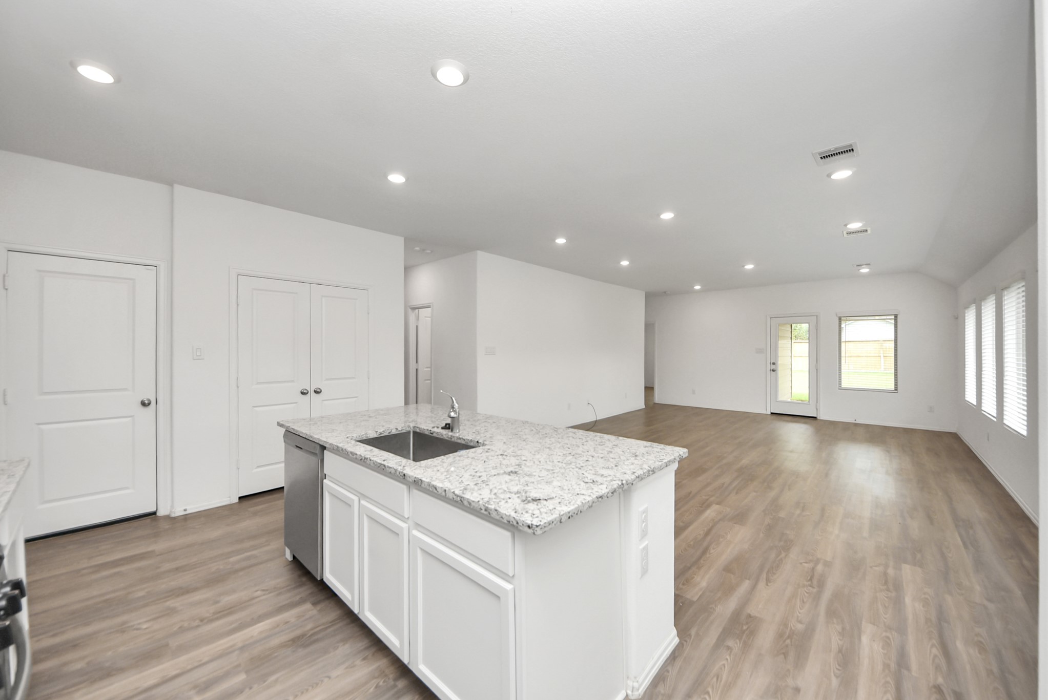 14235 Elrington Hollow Trail, Fresno, TX 77583 14235 Elrington Hollow Trail, Fresno, TX 77583
