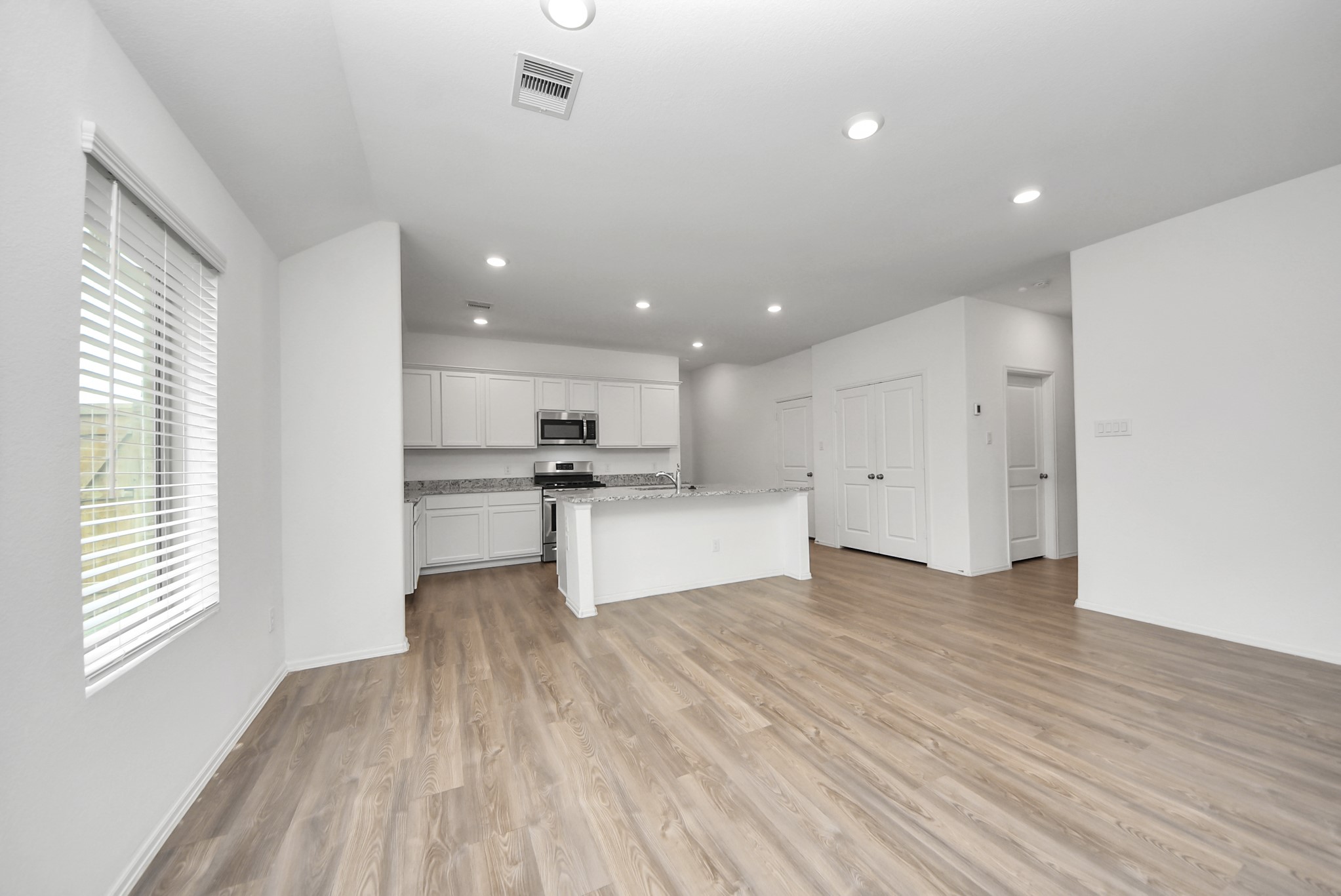 14235 Elrington Hollow Trail, Fresno, TX 77583