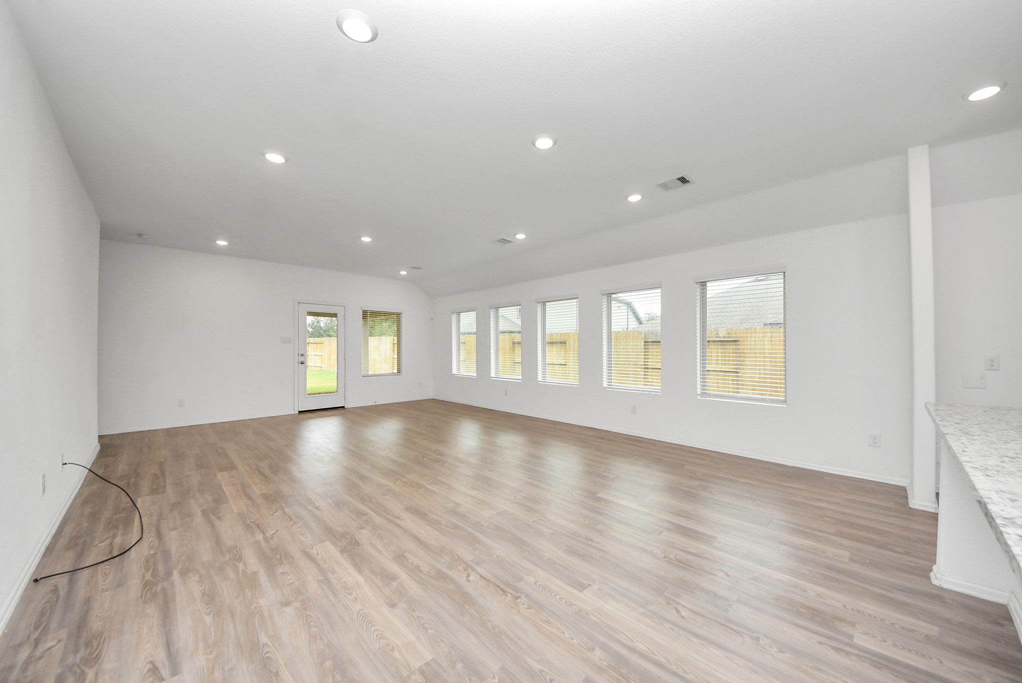 14235 Elrington Hollow Trail, Fresno, TX 77583