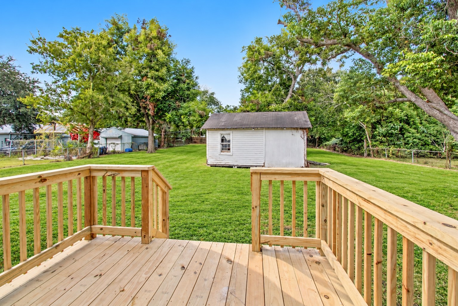 1118 Lake Road, La Marque, TX 77568