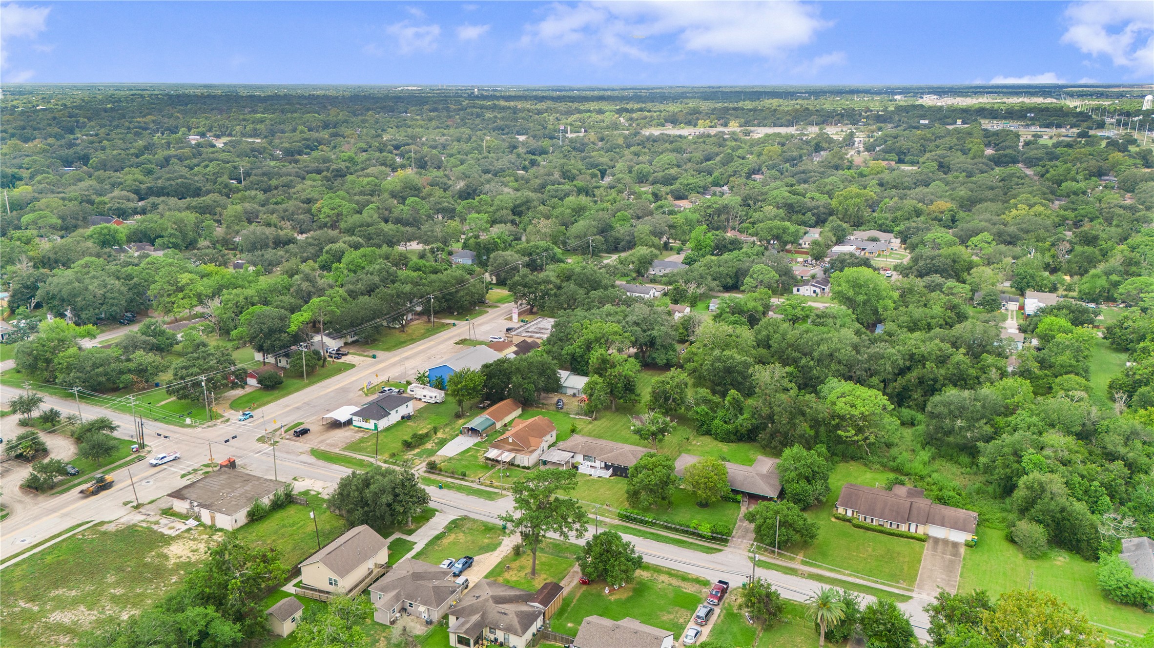 1118 Lake Road, La Marque, TX 77568